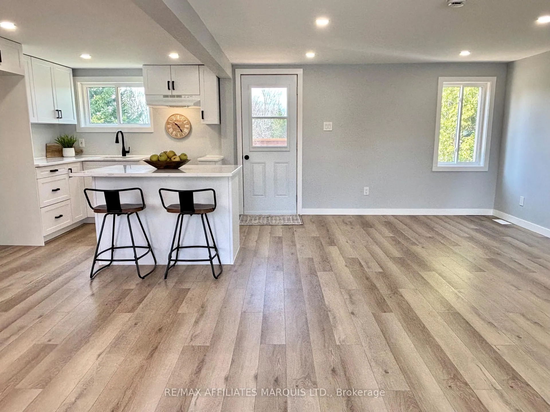 Photo 11 of 19 Alexander Street W, North Glengarry, Maxville — HOMEH
