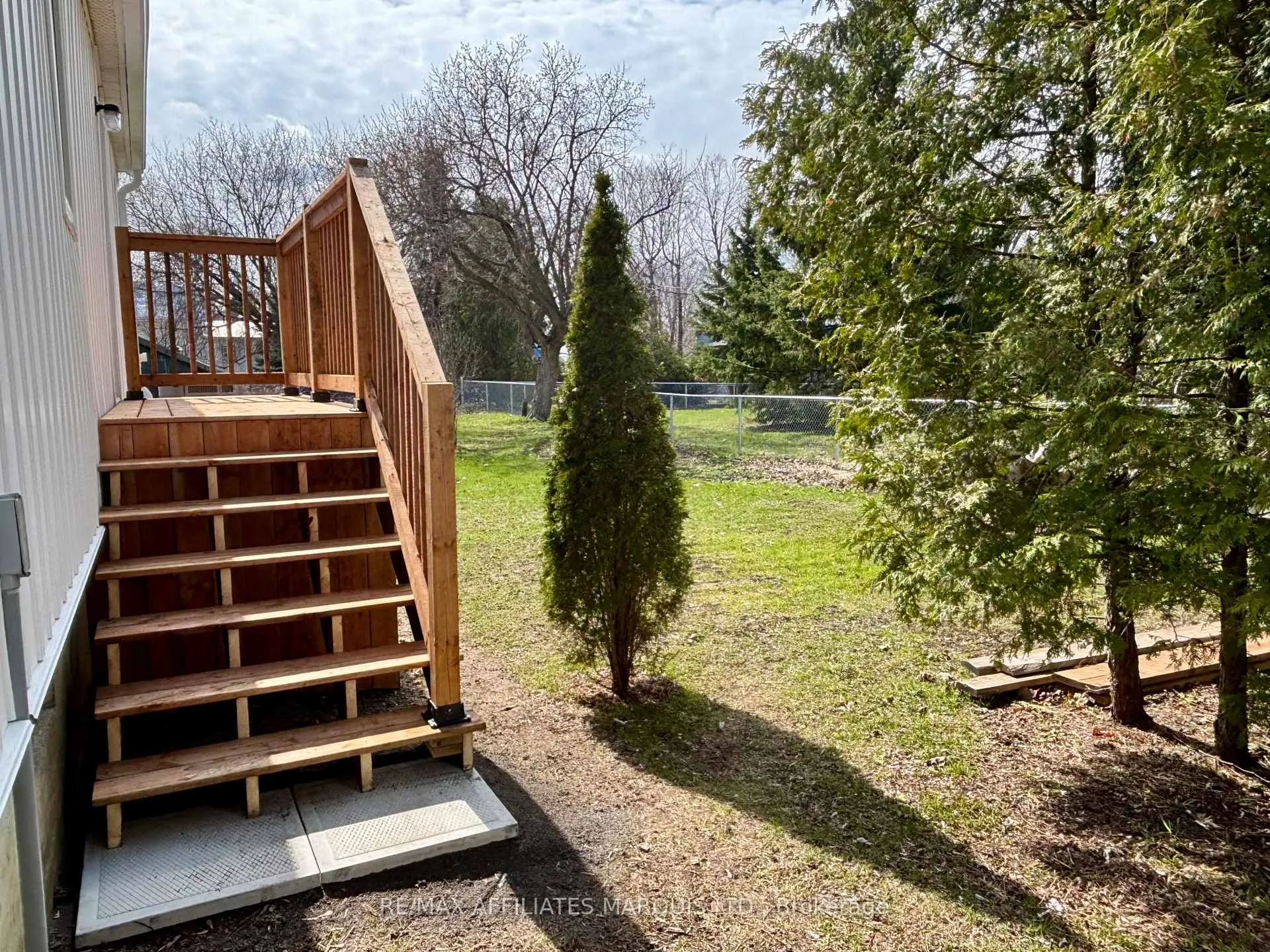 Photo 25 of 19 Alexander Street W, North Glengarry, Maxville — HOMEH