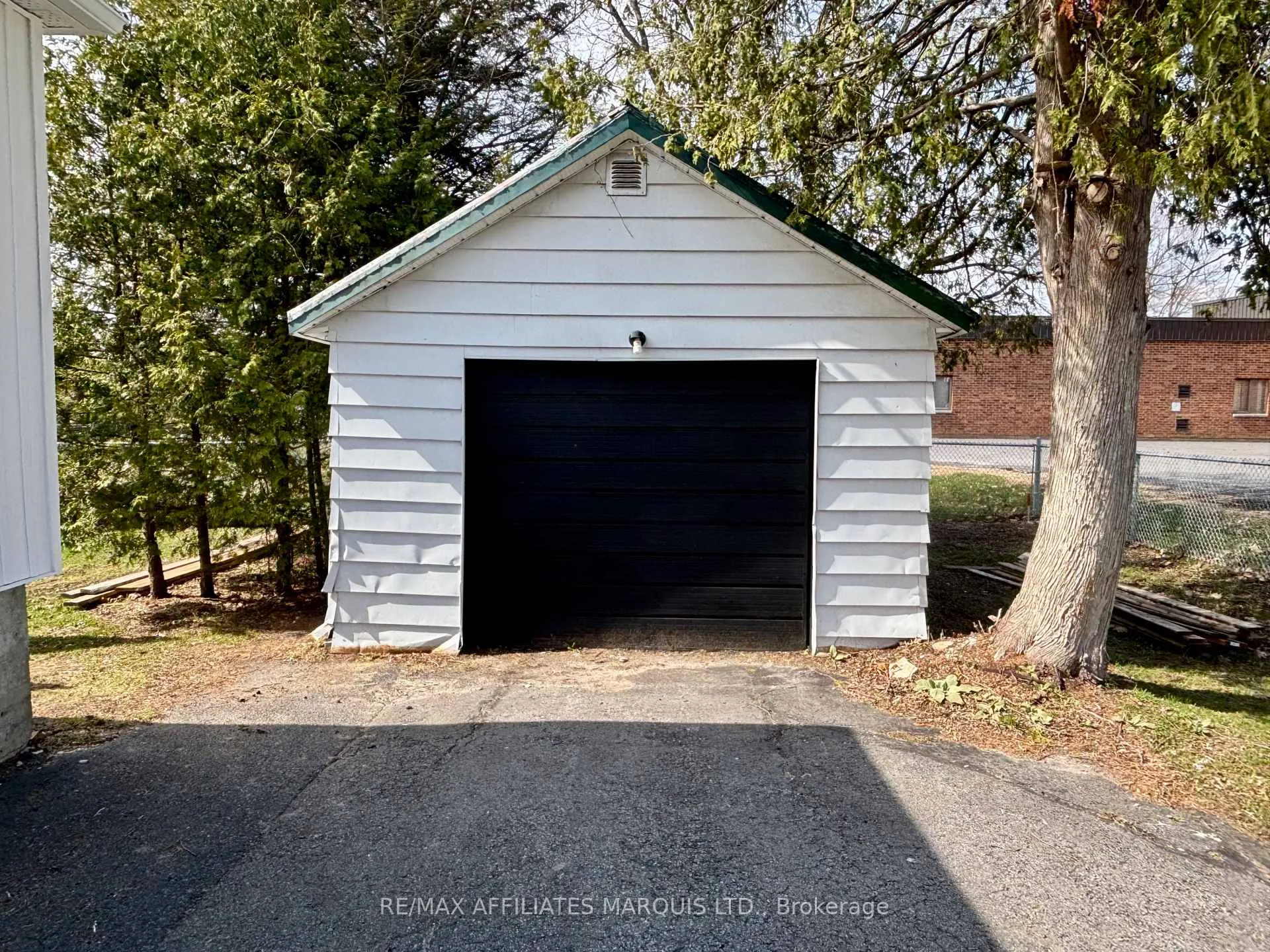 Photo 26 of 19 Alexander Street W, North Glengarry, Maxville — HOMEH