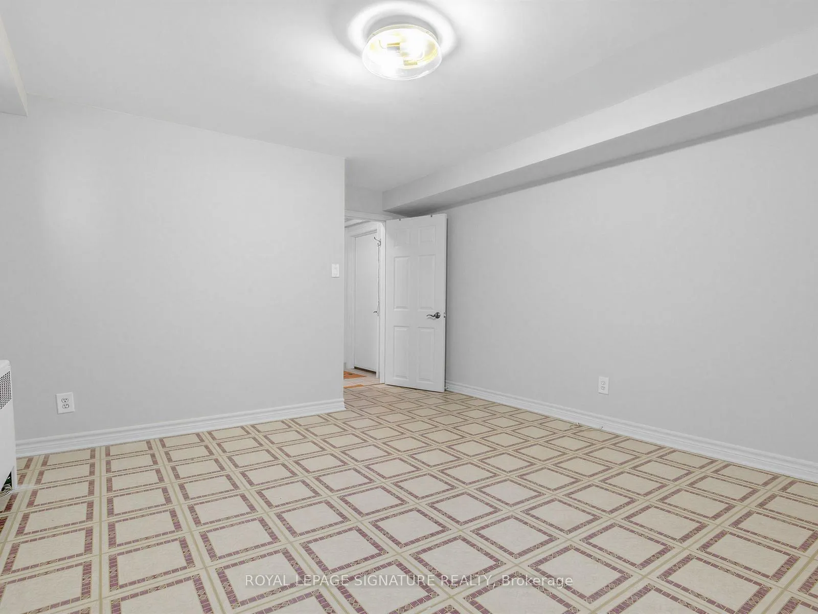 Photo 17 of Unit Lower, 19 Warwick Avenue, Toronto, Humewood-Cedarvale — HOMEH