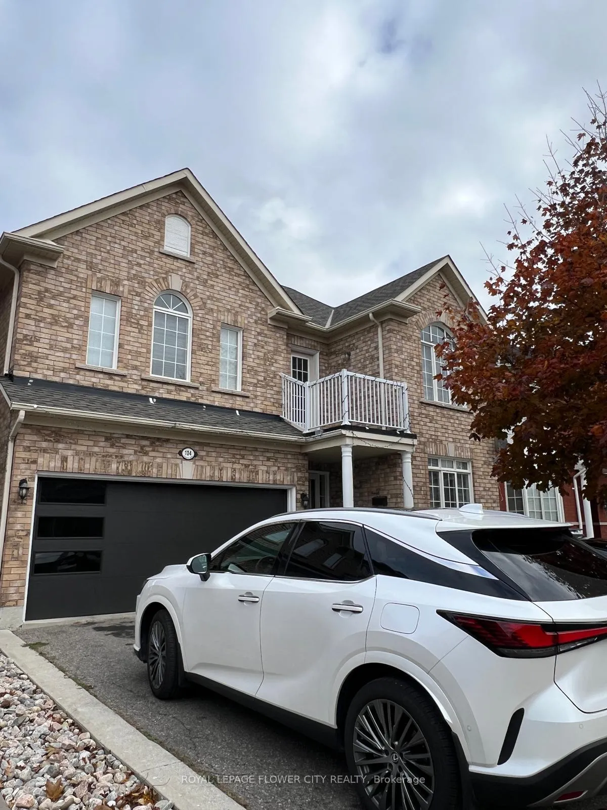 Front of Unit Main and 2nd Floor, 104 Bonistel Crescent