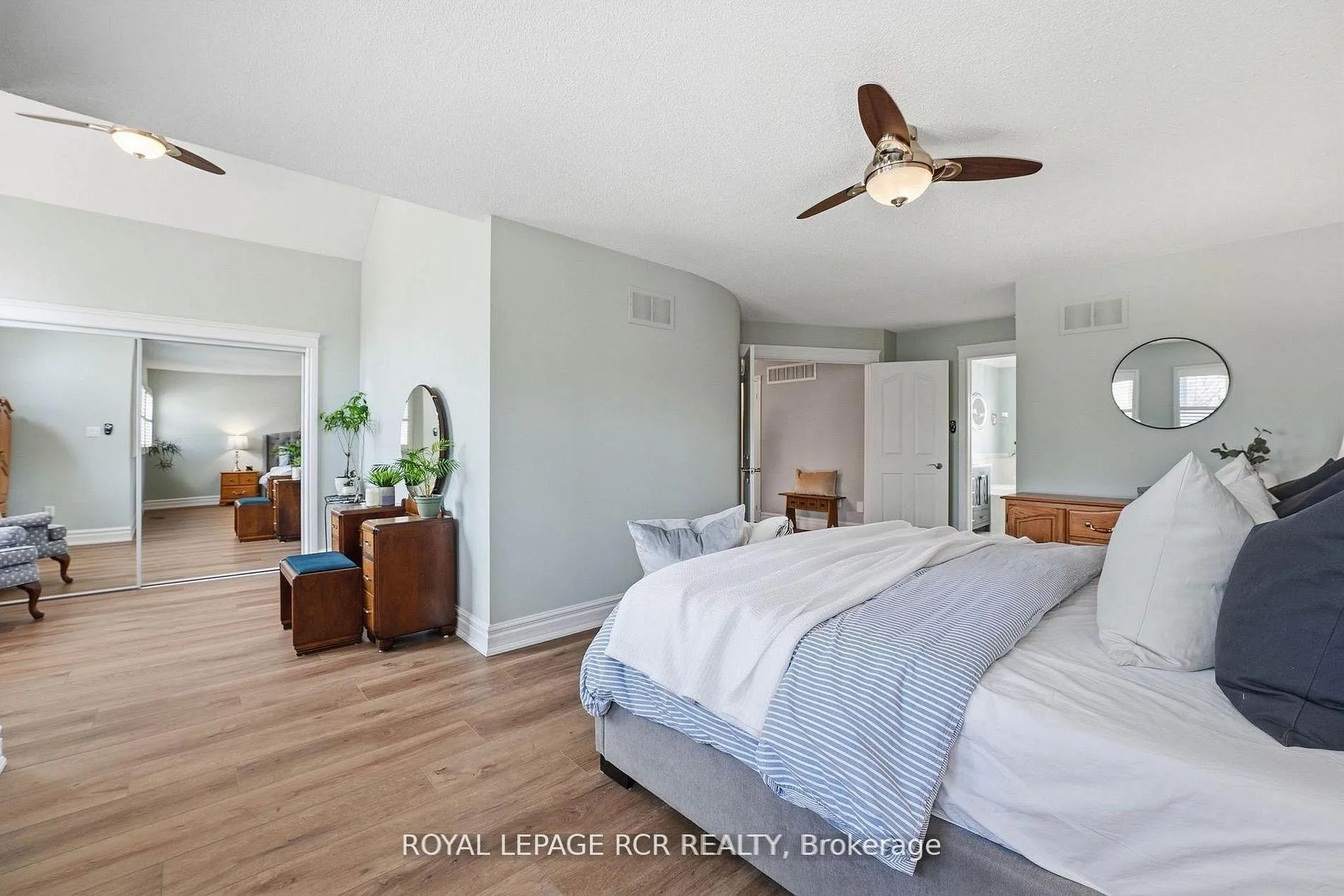 Photo 24 of 919 Schaeffer Outlook, Newmarket, Stonehaven-Wyndham — HOMEH