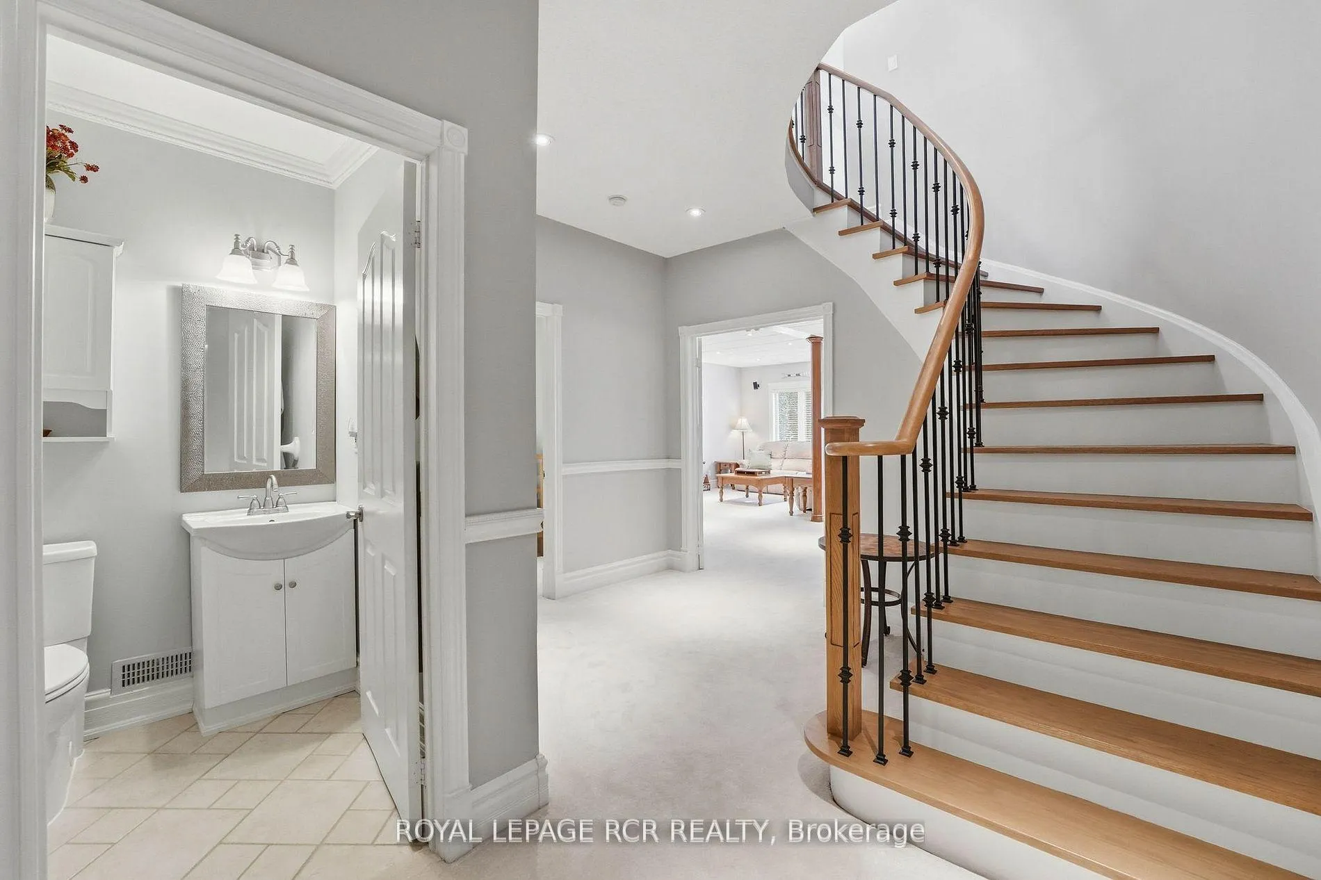Photo 32 of 919 Schaeffer Outlook, Newmarket, Stonehaven-Wyndham — HOMEH