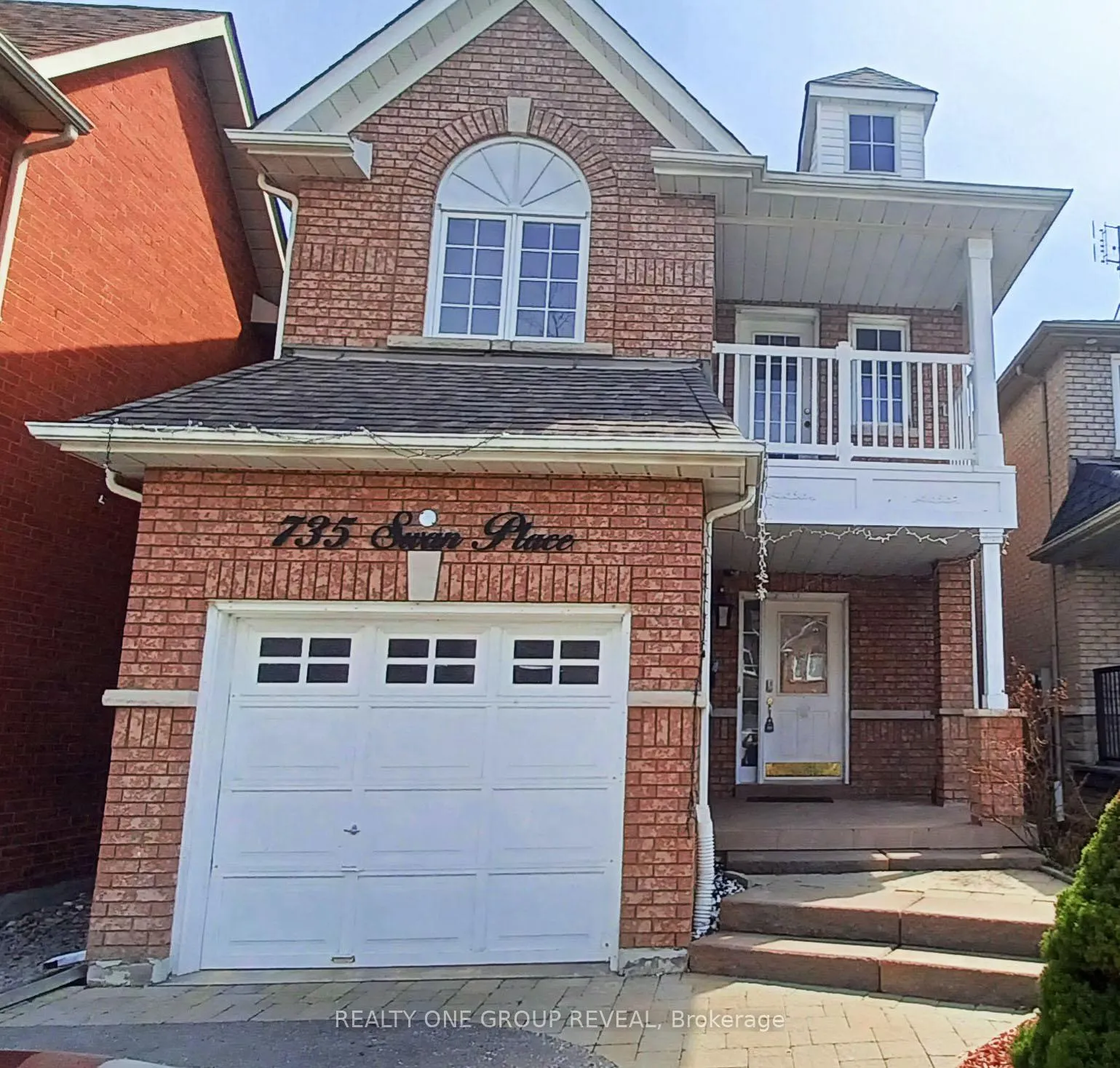 Photo 1 of 735 Swan Place, Pickering, Amberlea — HOMEH