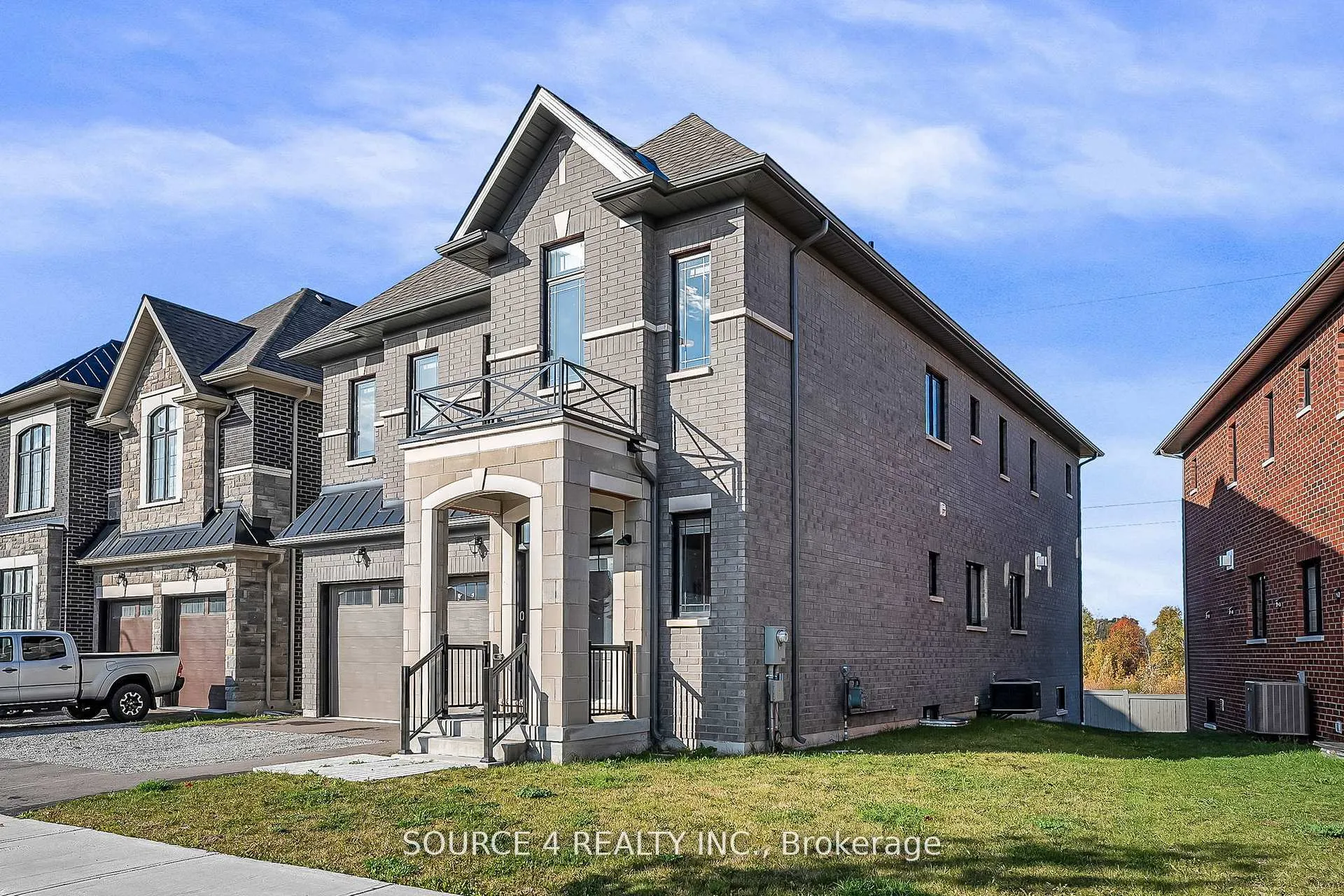 Photo 2 of 522 Kleinburg Summit Way, Vaughan, Kleinburg — HOMEH