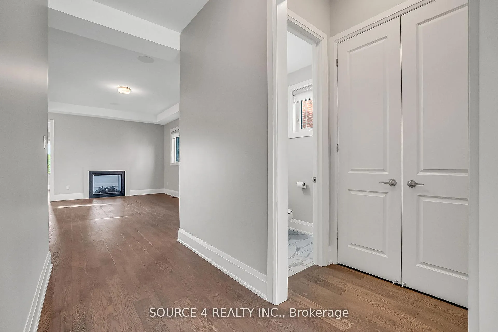 Photo 4 of 522 Kleinburg Summit Way, Vaughan, Kleinburg — HOMEH