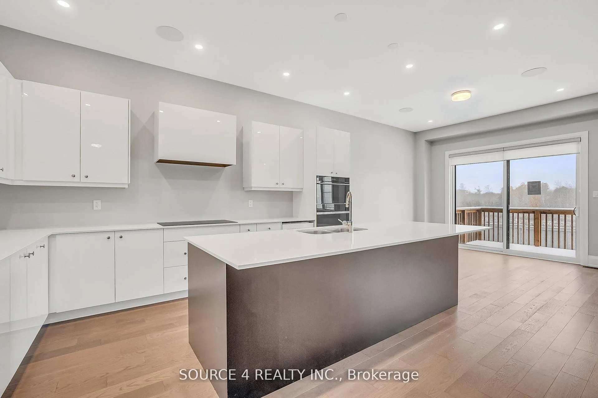 Photo 12 of 522 Kleinburg Summit Way, Vaughan, Kleinburg — HOMEH