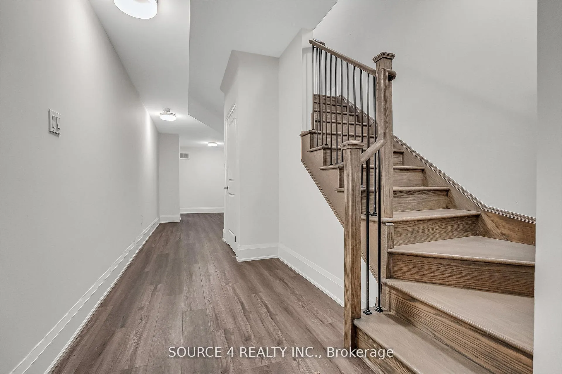 Photo 32 of 522 Kleinburg Summit Way, Vaughan, Kleinburg — HOMEH