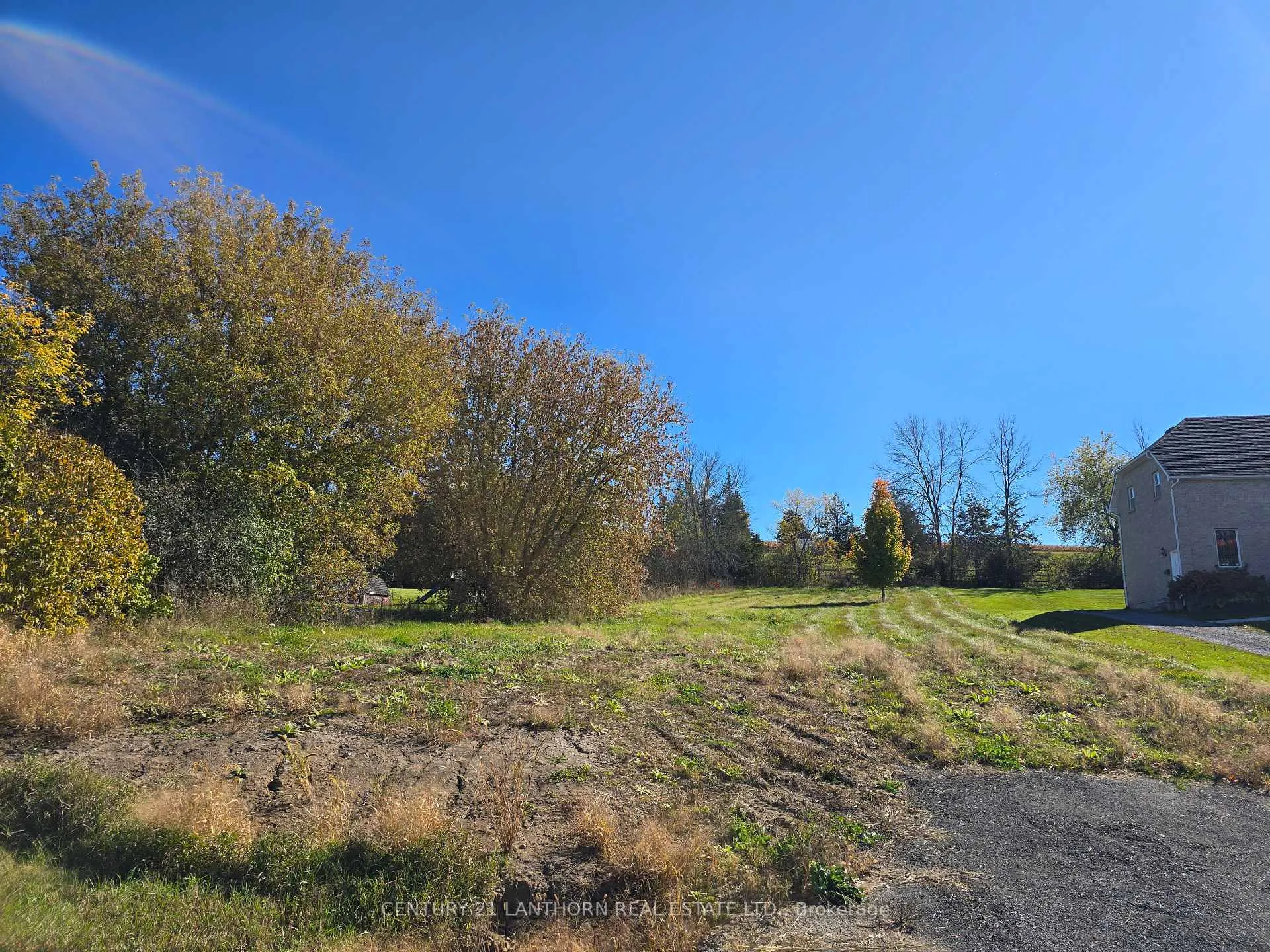 Photo 2 of Palace Road, Greater Napanee — HOMEH