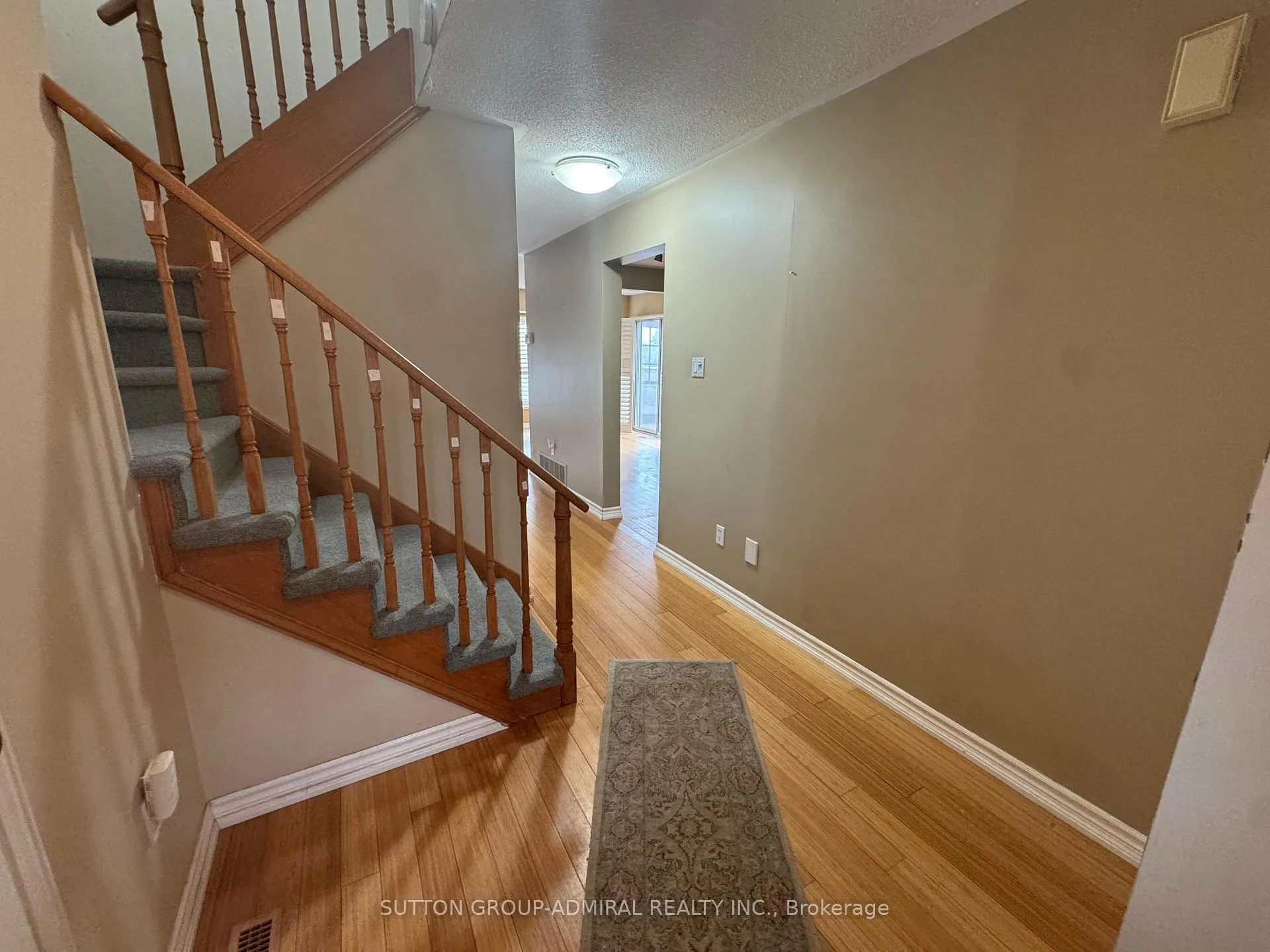 Photo 3 of 27 Dawson Crescent, Aurora, Hills of St Andrew — HOMEH