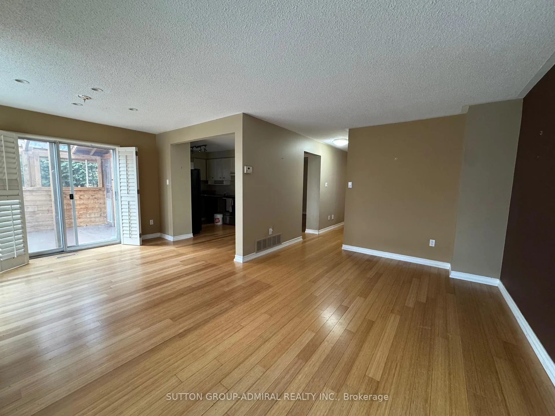 Photo 6 of 27 Dawson Crescent, Aurora, Hills of St Andrew — HOMEH