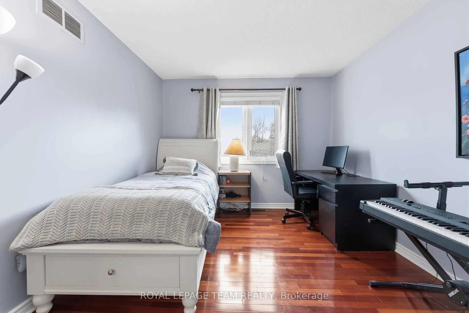 Photo 24 of 19 Hackett Street, Ottawa, Hunt Club Woods — HOMEH