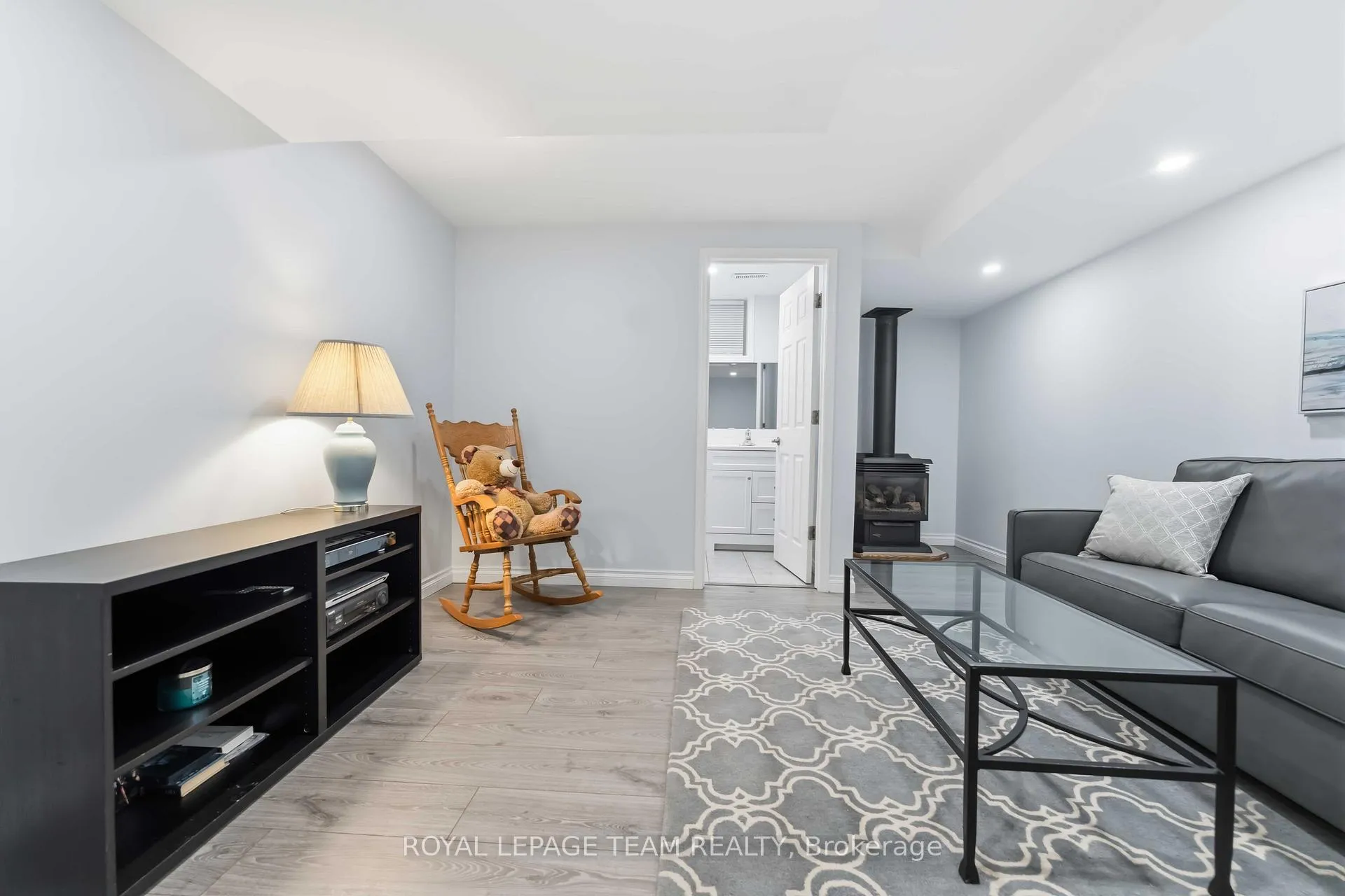 Photo 32 of 19 Hackett Street, Ottawa, Hunt Club Woods — HOMEH