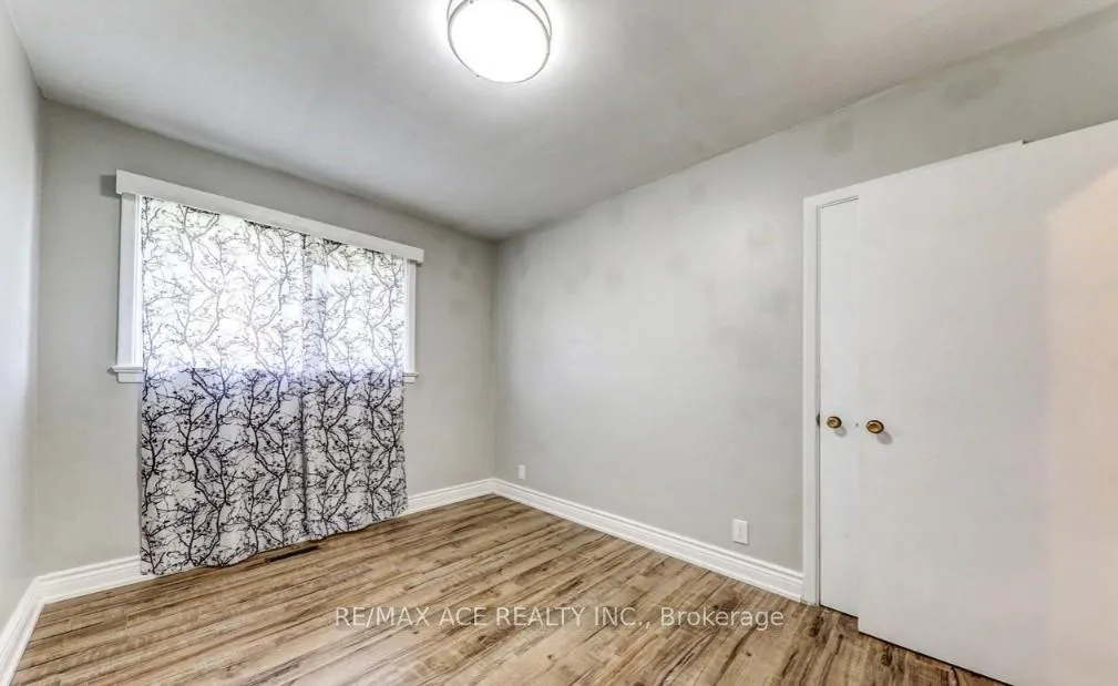 Photo 8 of Unit Main, 482 Nipigon Street, Oshawa, McLaughlin — HOMEH