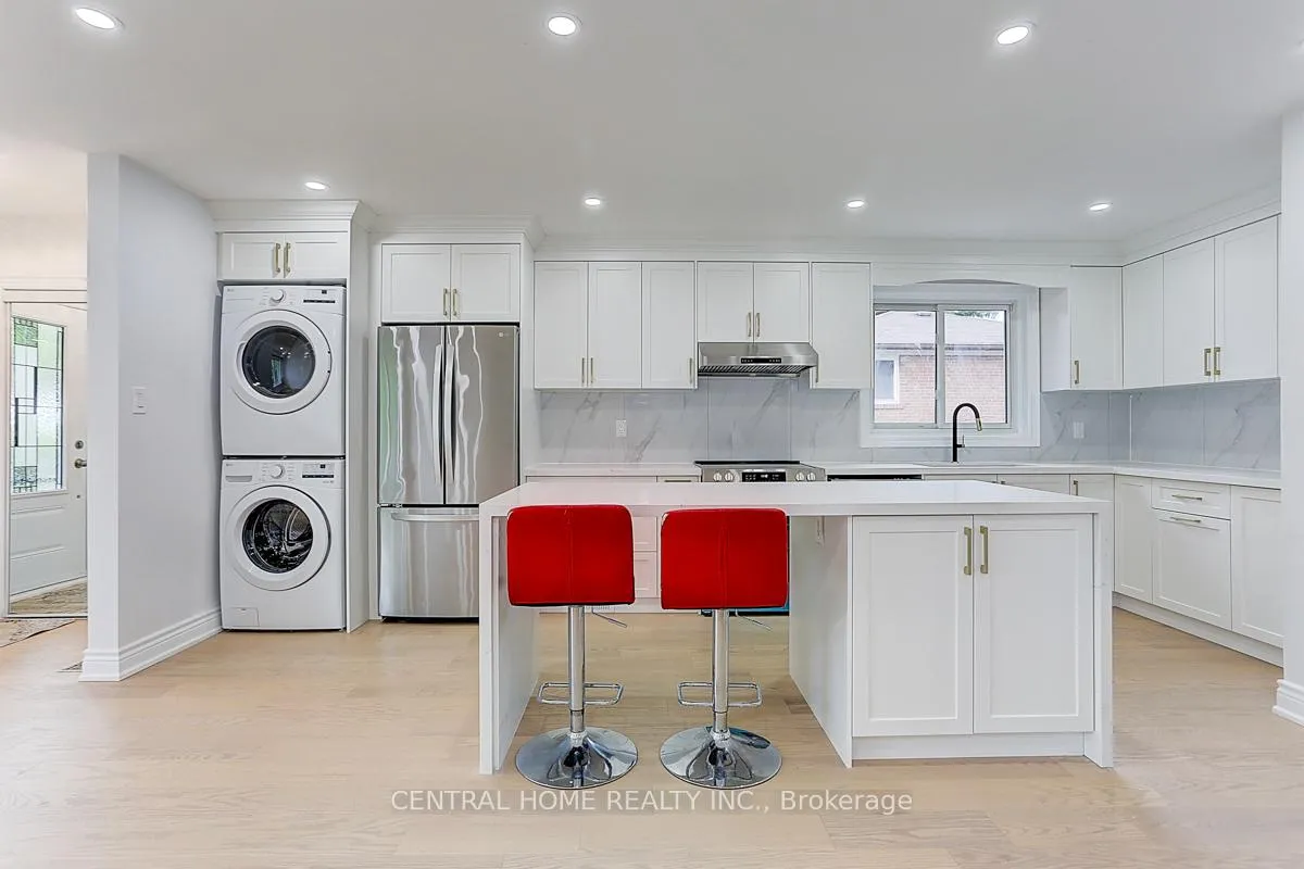 Photo 4 of Unit Main, 40 Sherwood Forest Drive, Markham, Bullock — HOMEH