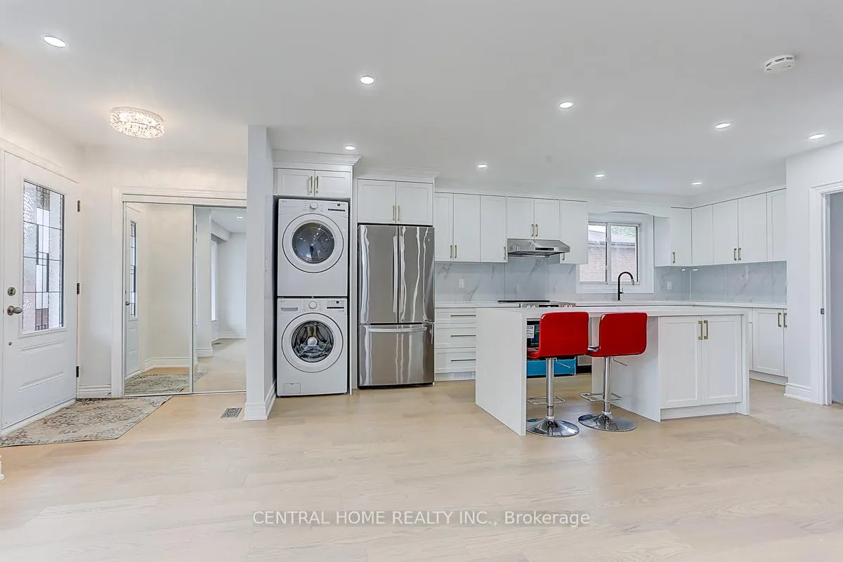 Photo 5 of Unit Main, 40 Sherwood Forest Drive, Markham, Bullock — HOMEH