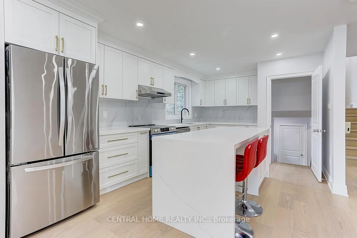 Photo 7 of Unit Main, 40 Sherwood Forest Drive, Markham, Bullock — HOMEH