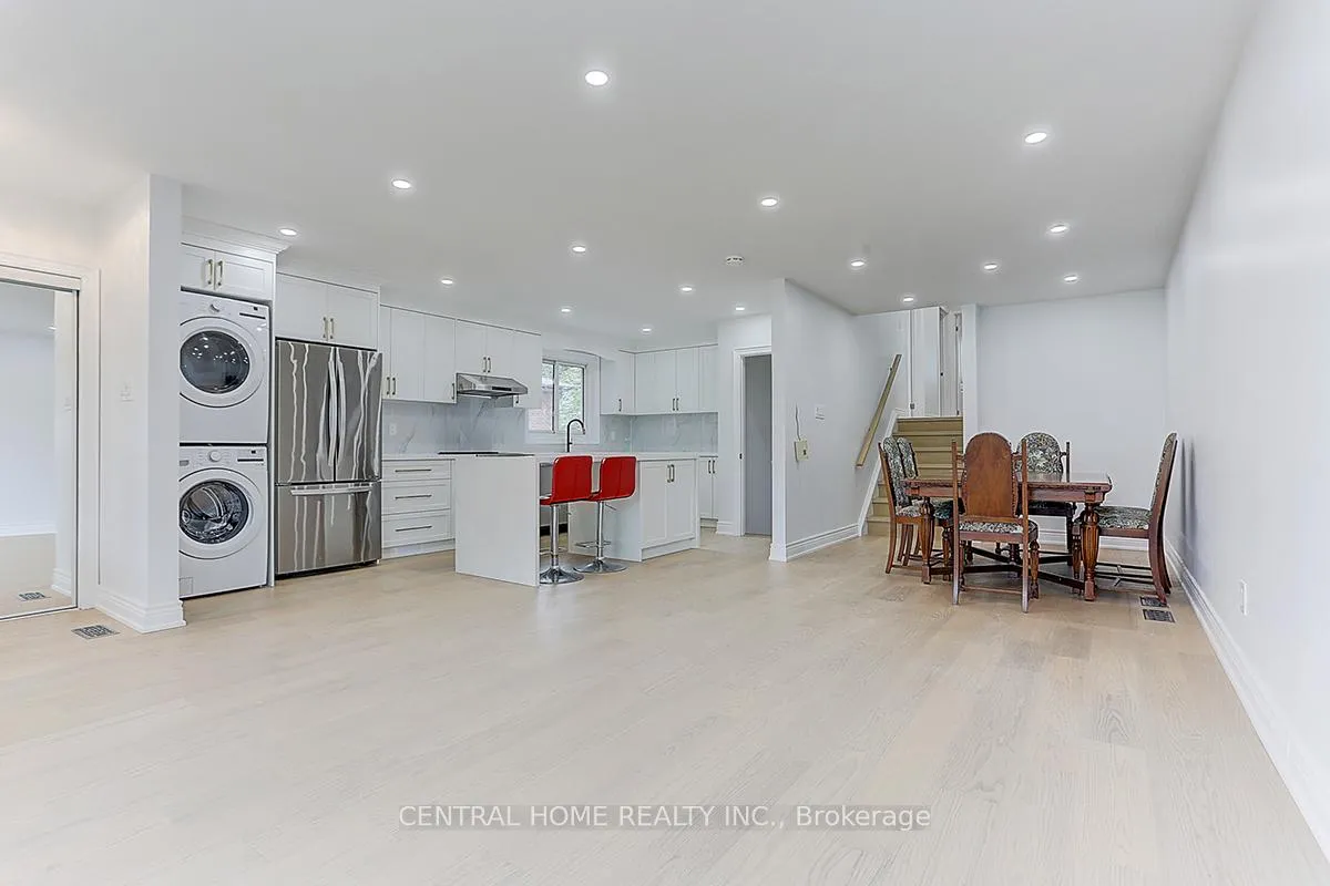 Photo 8 of Unit Main, 40 Sherwood Forest Drive, Markham, Bullock — HOMEH