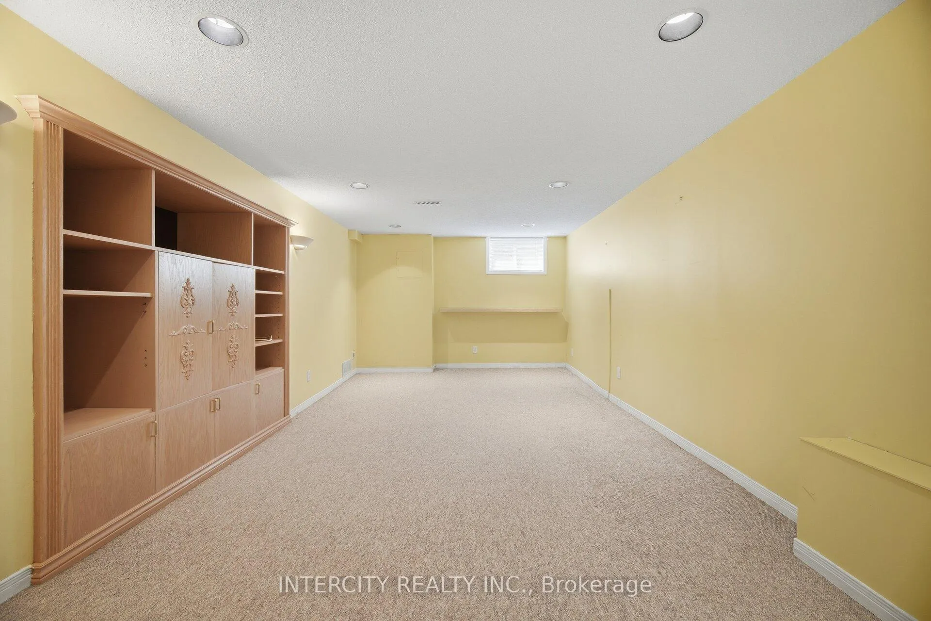 Photo 31 of 49 McCaul Street, Brampton, Brampton North — HOMEH