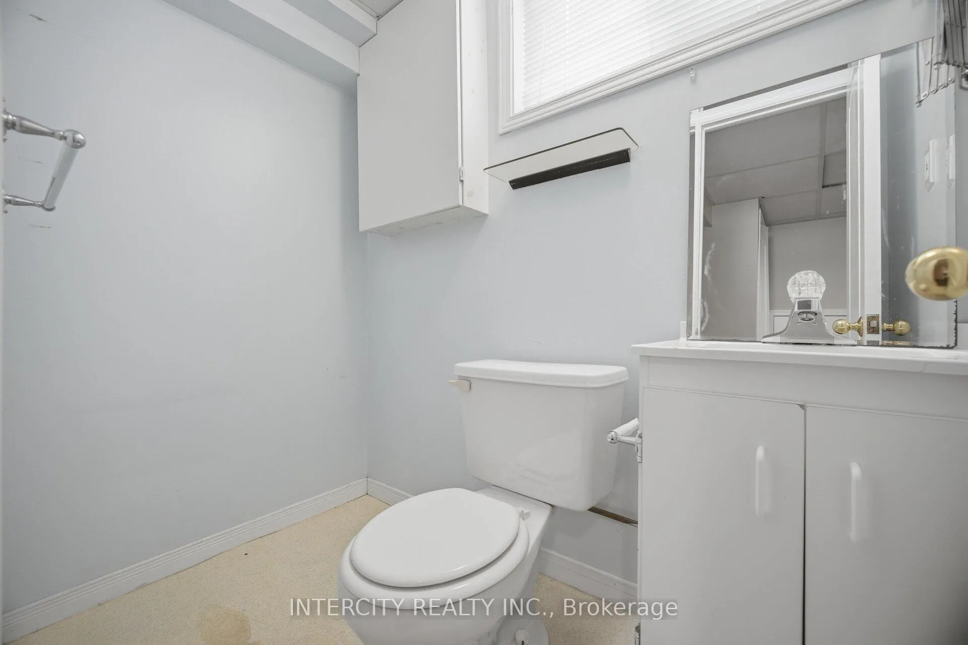 Photo 34 of 49 McCaul Street, Brampton, Brampton North — HOMEH