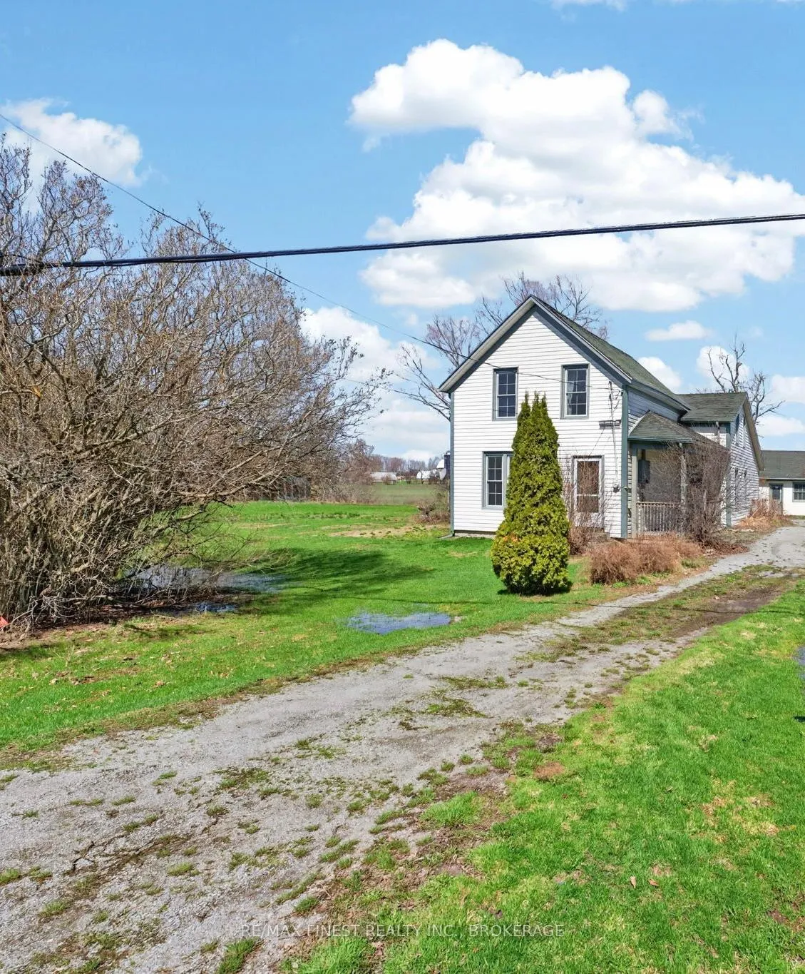 Photo 2 of 17020 Loyalist Parkway, Prince Edward County, Hillier Ward — HOMEH