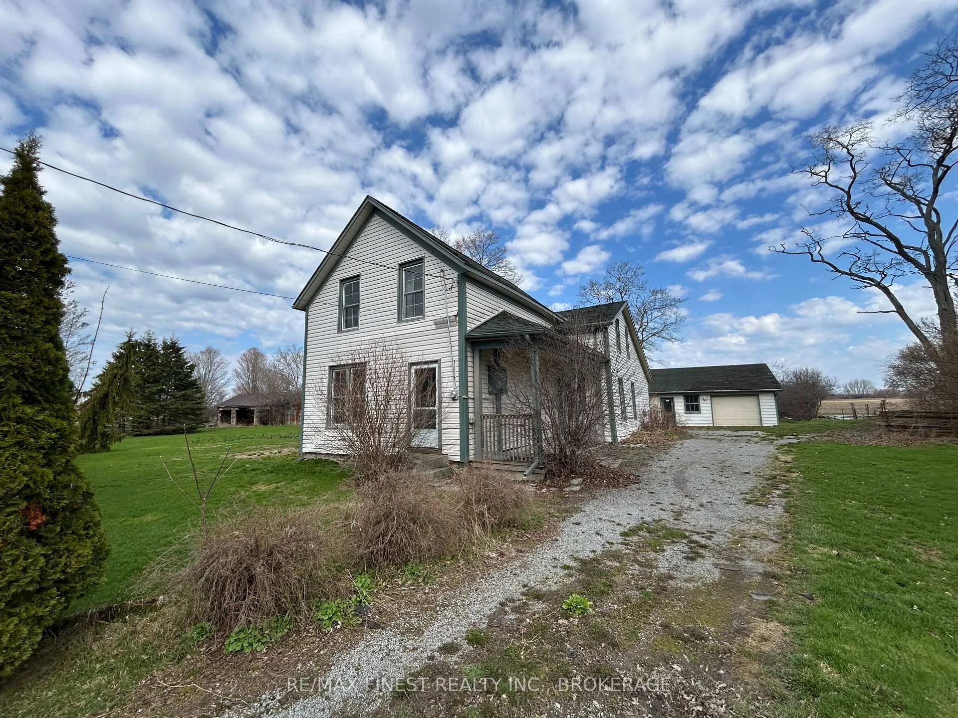 Photo 6 of 17020 Loyalist Parkway, Prince Edward County, Hillier Ward — HOMEH