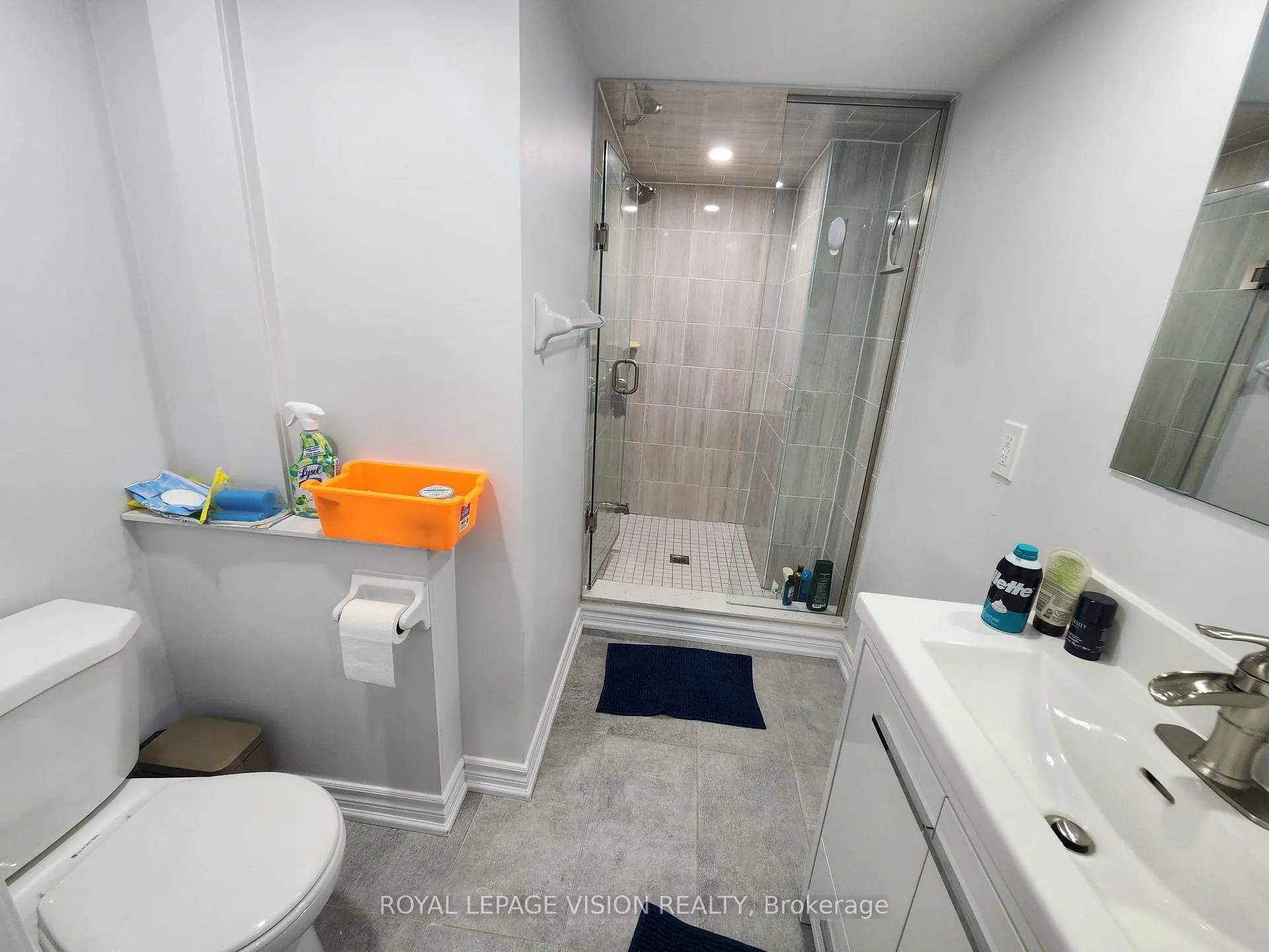 Photo 9 of 125 Hearne Cres, Ajax, Central — HOMEH