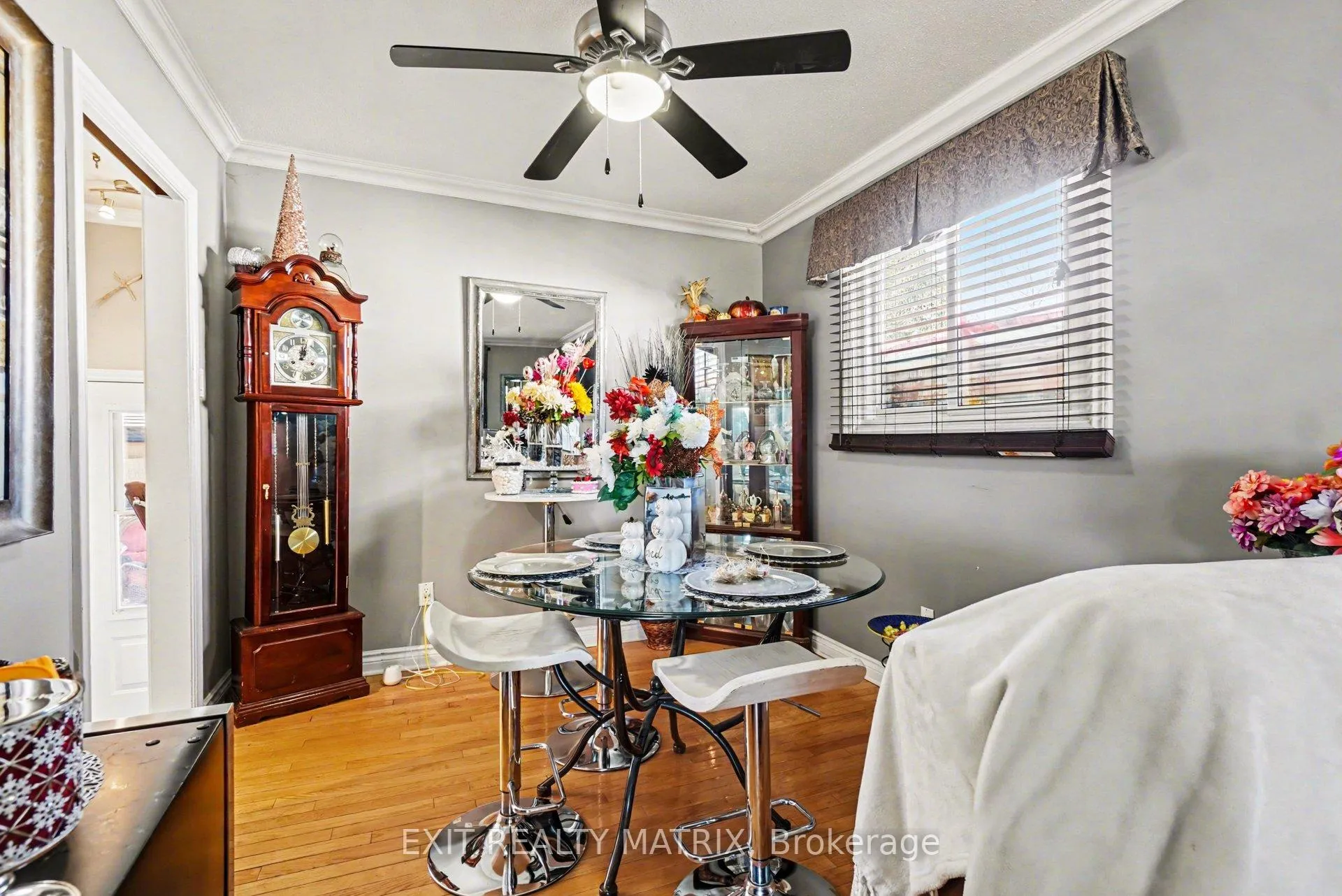 Photo 14 of 1402 Jamison Avenue, Ottawa, Bilberry Creek/Queenswood Heights — HOMEH