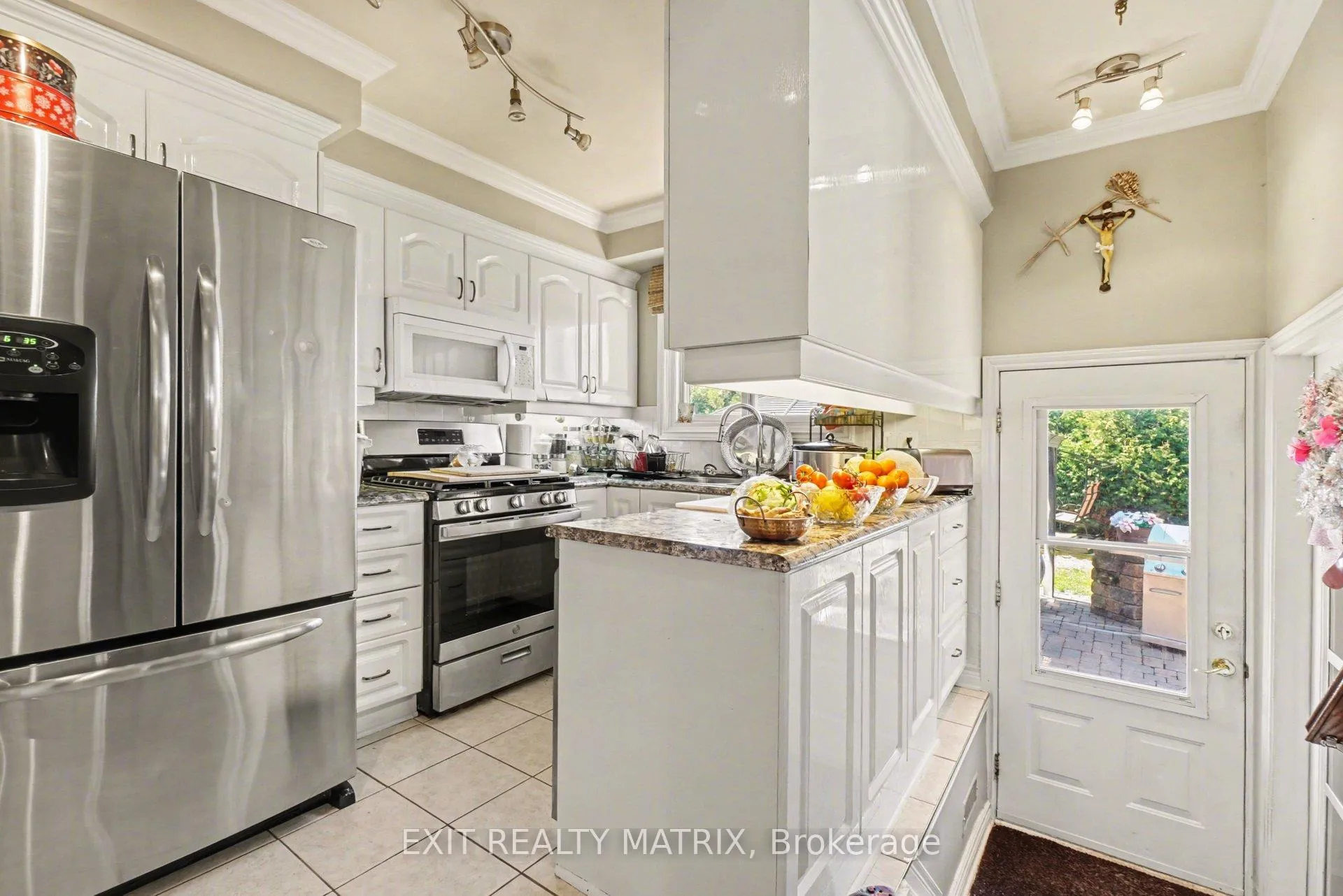 Photo 1 of 1402 Jamison Avenue, Ottawa, Bilberry Creek/Queenswood Heights — HOMEH
