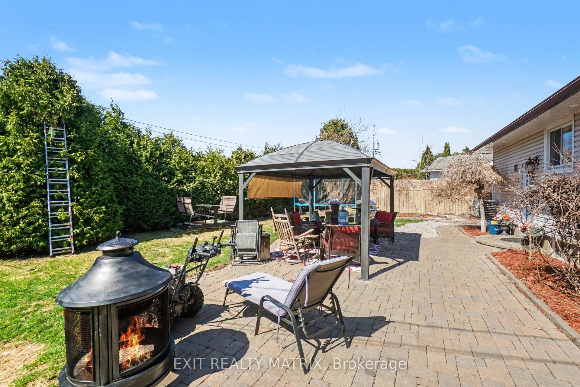 Photo 15 of 1402 Jamison Avenue, Ottawa, Bilberry Creek/Queenswood Heights — HOMEH