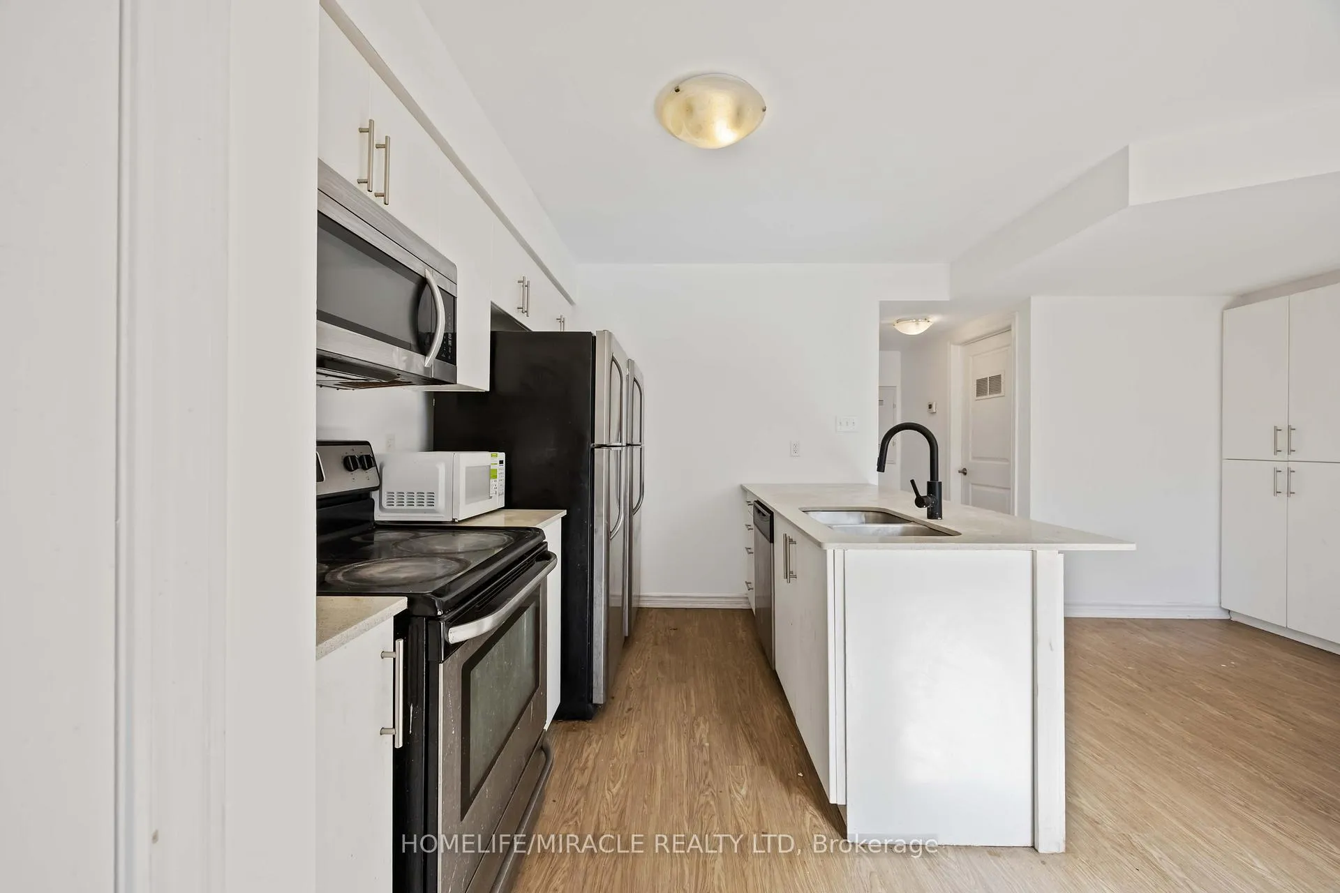 Photo 12 of Unit 11, 244 Penetanguishene Road, Barrie, Georgian Drive — HOMEH