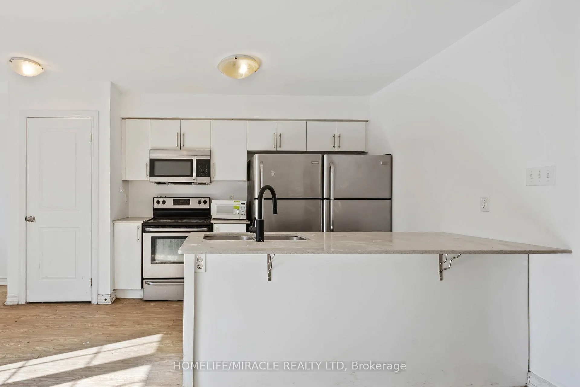 Photo 14 of Unit 11, 244 Penetanguishene Road, Barrie, Georgian Drive — HOMEH
