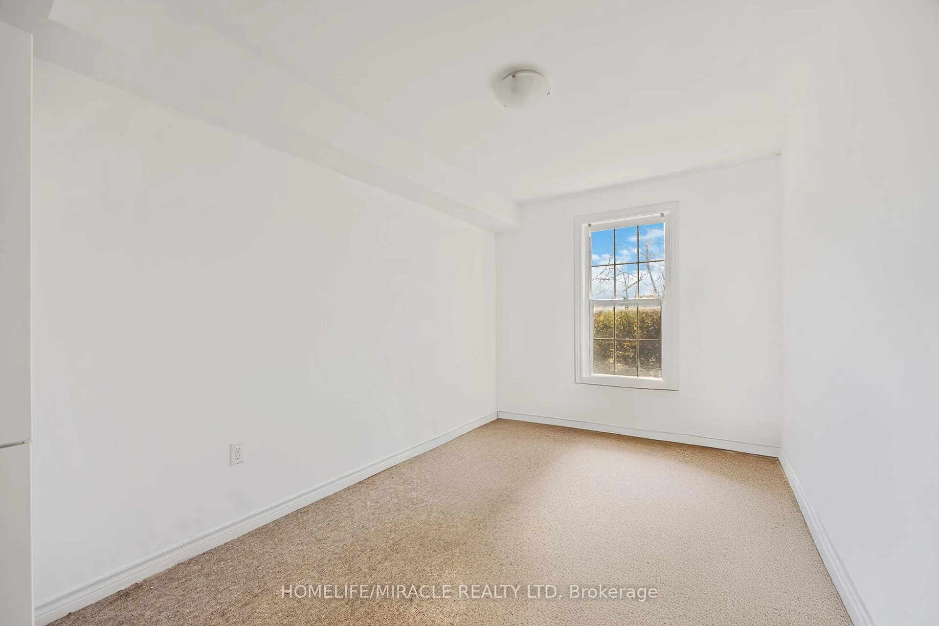 Photo 25 of Unit 11, 244 Penetanguishene Road, Barrie, Georgian Drive — HOMEH