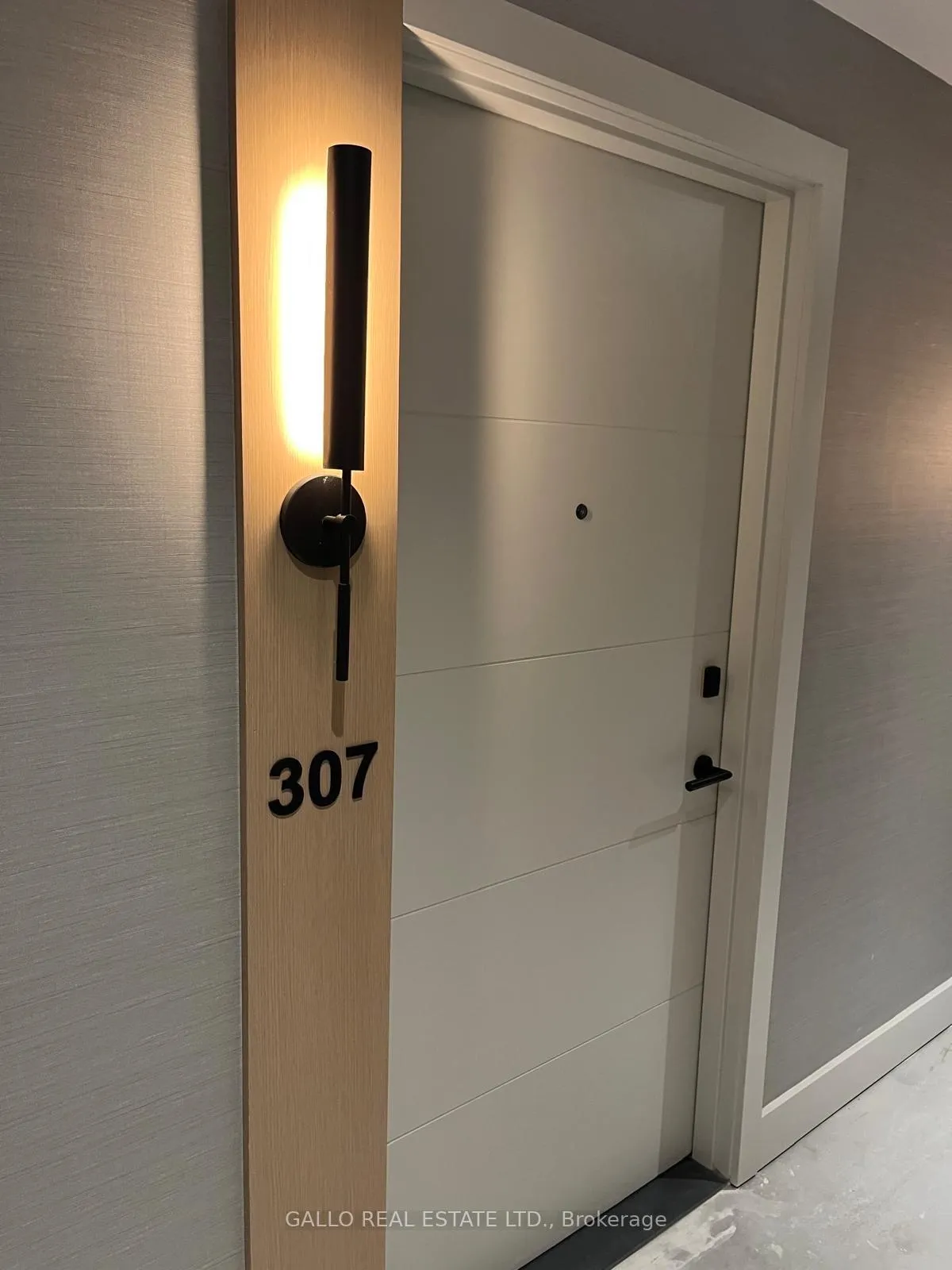 Photo 2 of Unit 307, 8 Manor Road W, Toronto, Yonge-Eglinton — HOMEH
