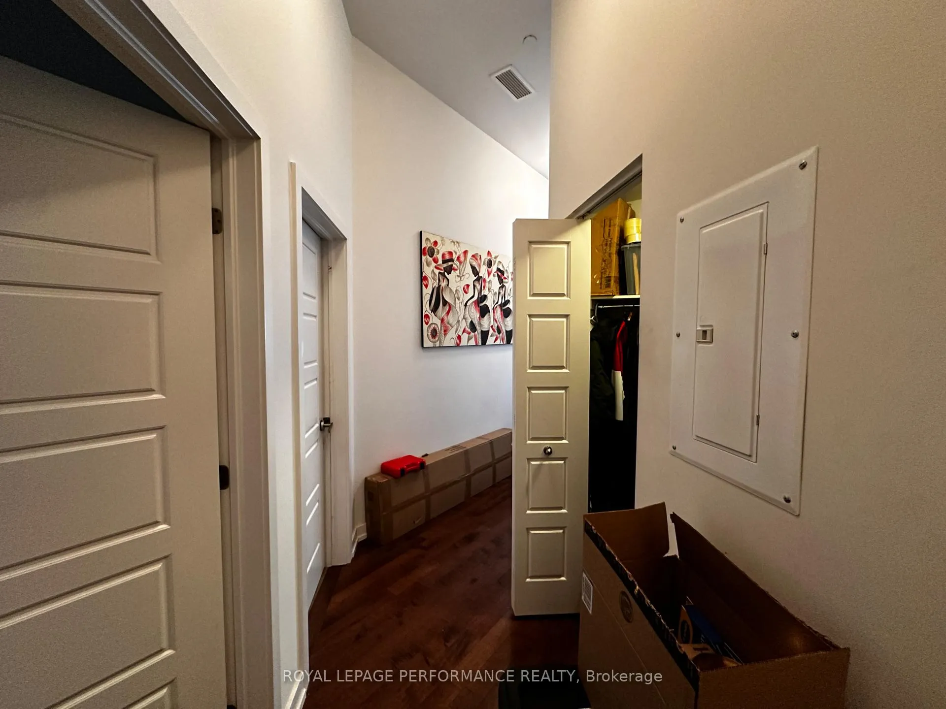 Photo 6 of Unit 103, 330 Titan Private, Ottawa, Borden Farm/Stewart Farm/Carleton Heights/Parkwood Hills — HOMEH