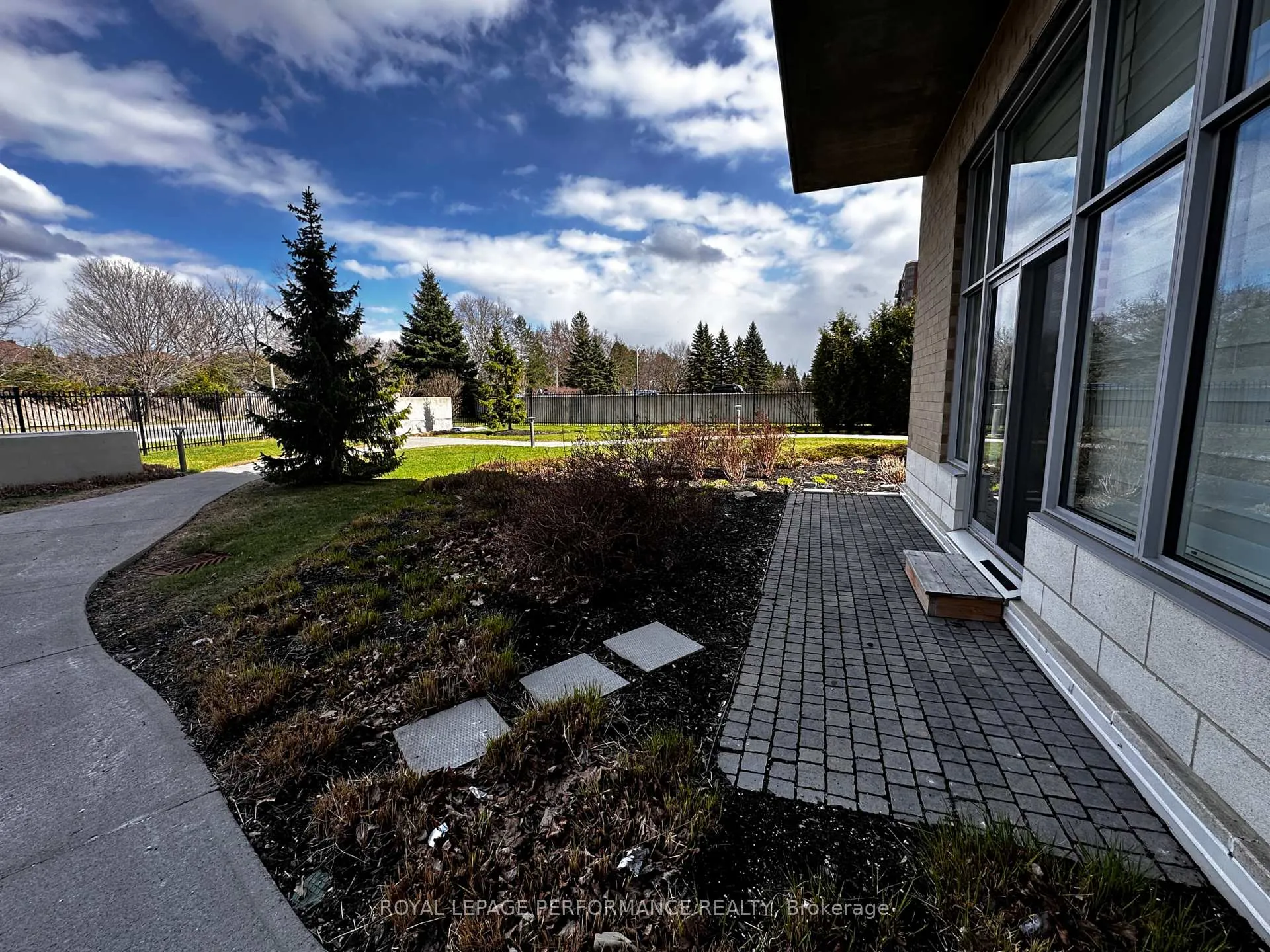 Photo 18 of Unit 103, 330 Titan Private, Ottawa, Borden Farm/Stewart Farm/Carleton Heights/Parkwood Hills — HOMEH