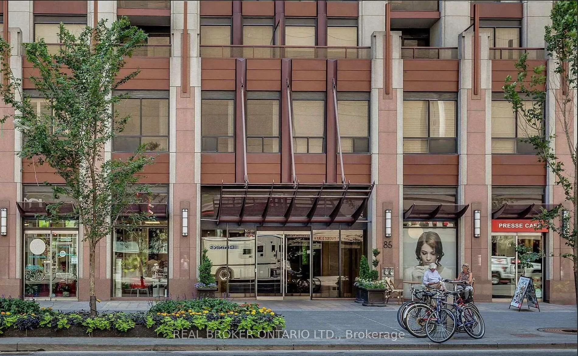 Photo 3 of Unit 1707, 85 Bloor Street E, Toronto, Church-Yonge Corridor — HOMEH