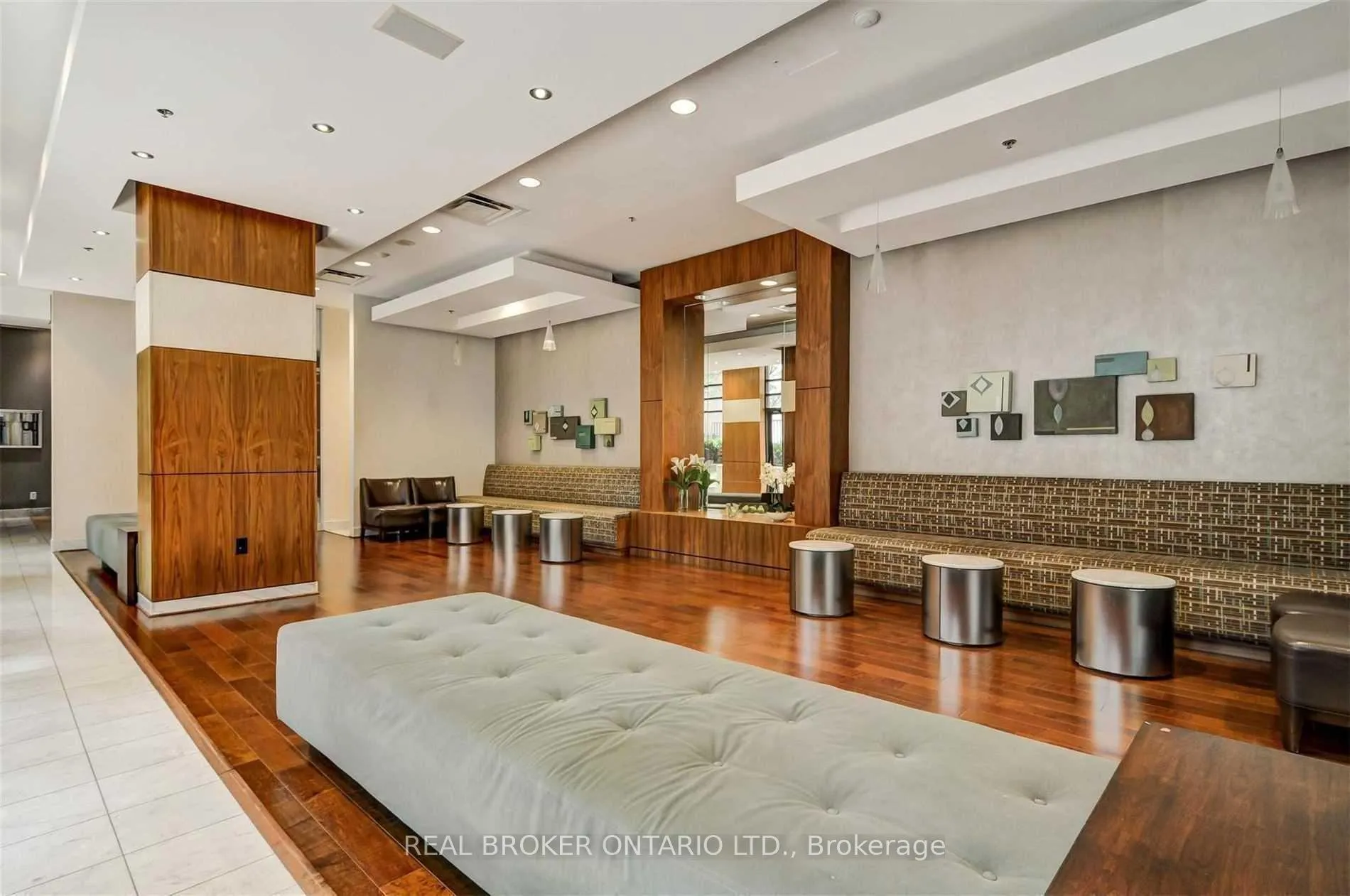 Photo 10 of Unit 1707, 85 Bloor Street E, Toronto, Church-Yonge Corridor — HOMEH