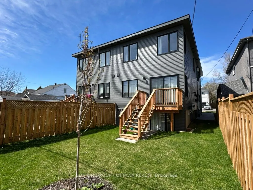 Photo 11 of Unit C, 152B Columbus Avenue, Ottawa, Overbrook/Castle Heights — HOMEH