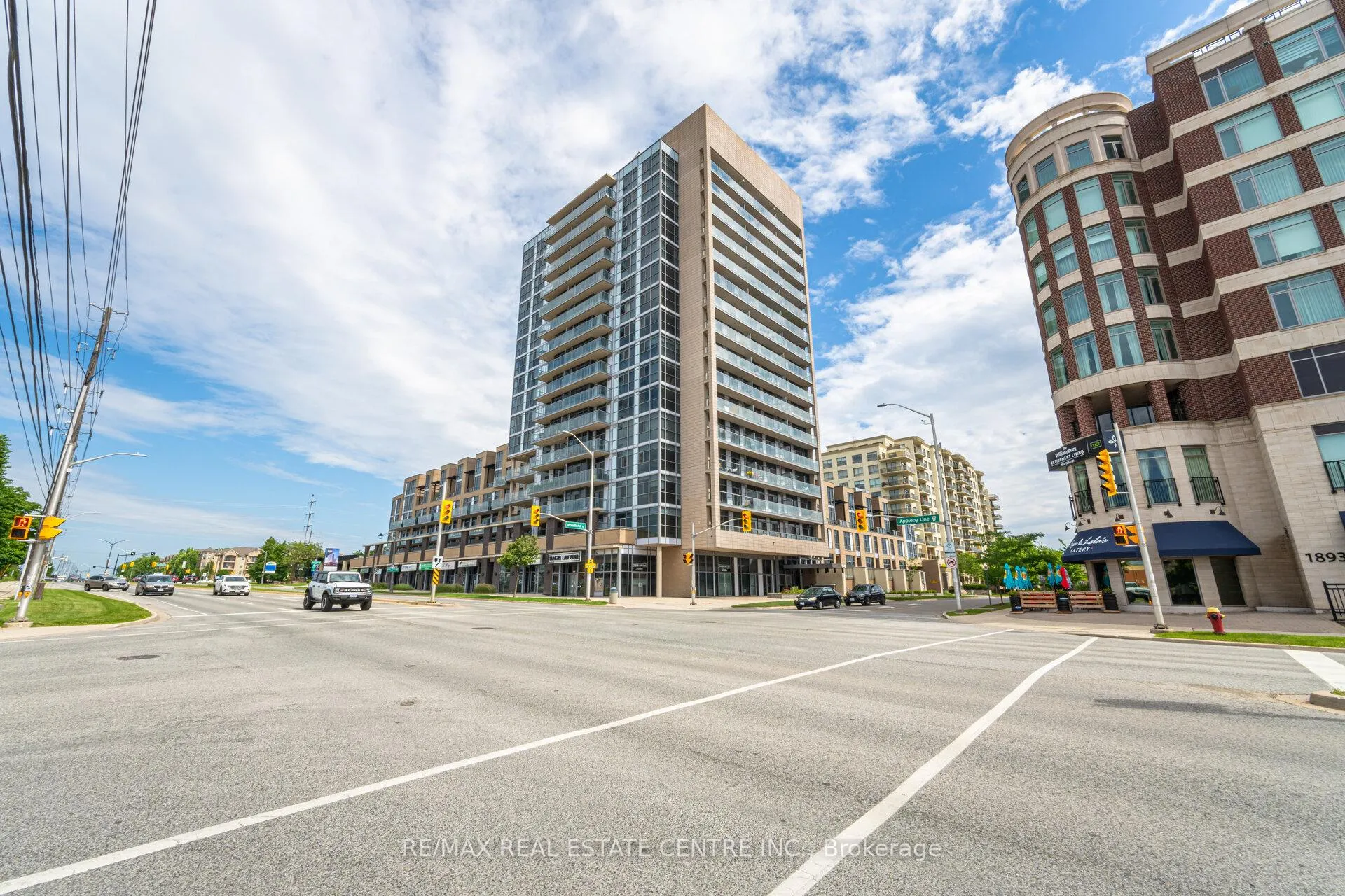 Photo 1 of Unit 405, 1940 Ironstone Drive, Burlington, Uptown — HOMEH