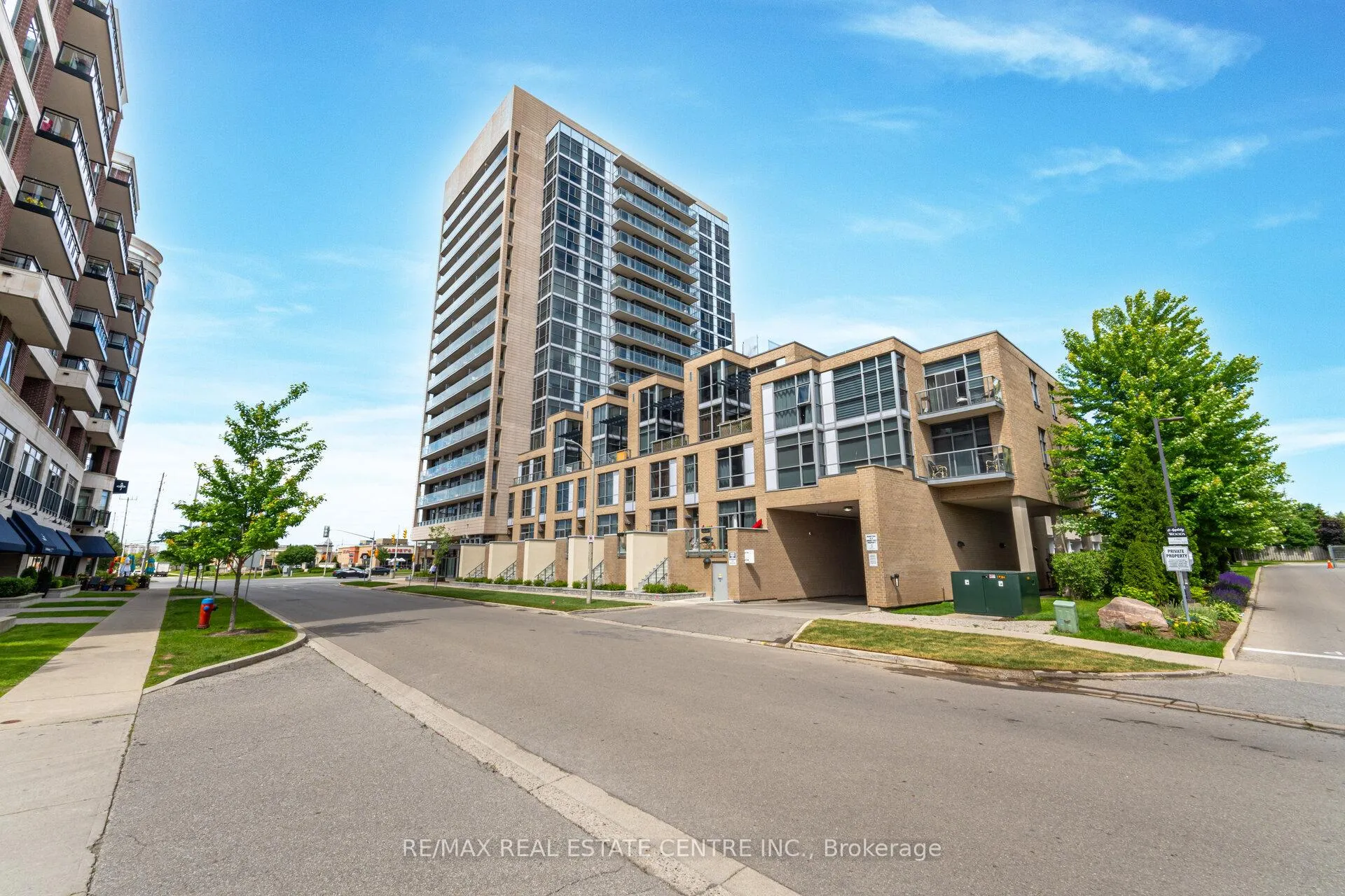 Photo 50 of Unit 405, 1940 Ironstone Drive, Burlington, Uptown — HOMEH