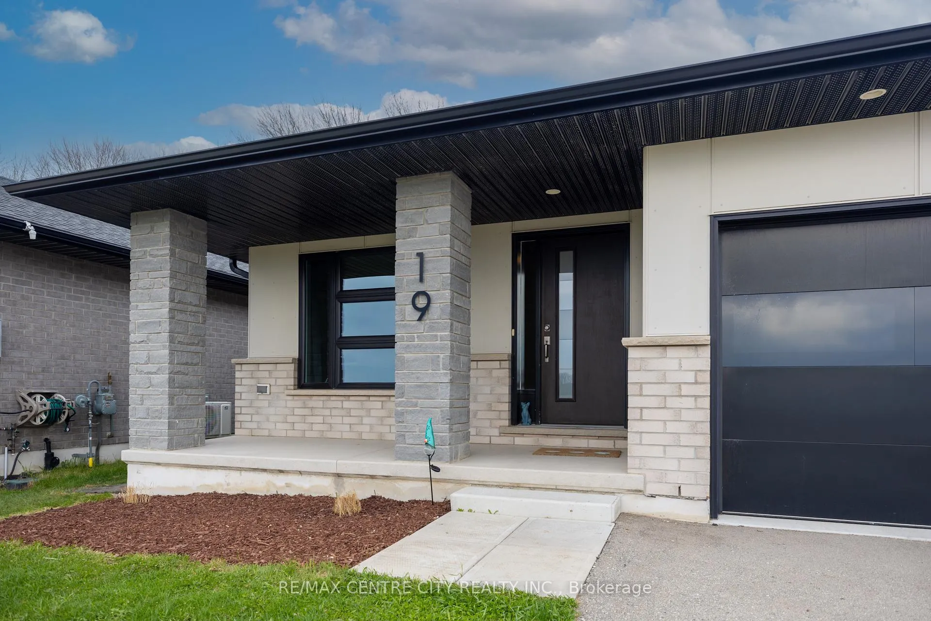 Photo 1 of 19 Benjamin Parkway, St. Thomas — HOMEH