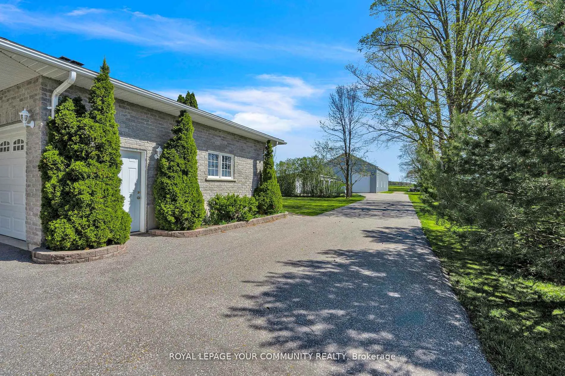 Photo 5 of 2449 Old Second Road N, Springwater, Elmvale — HOMEH