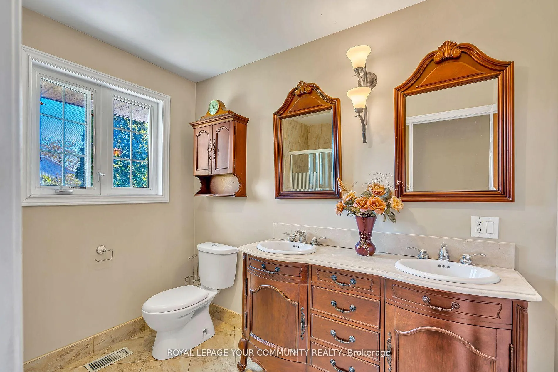 Photo 16 of 2449 Old Second Road N, Springwater, Elmvale — HOMEH