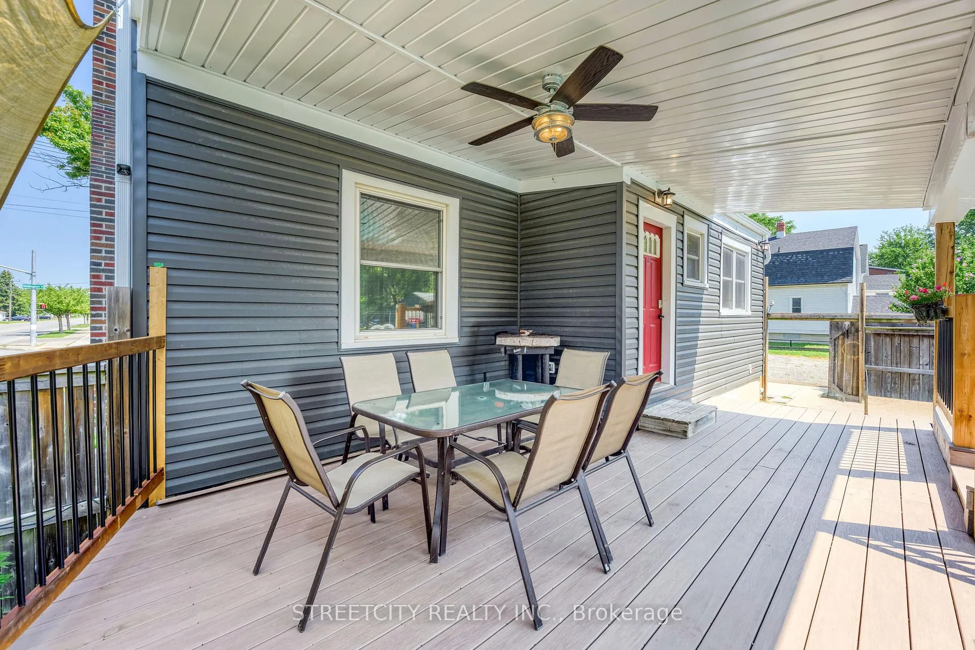 Photo 37 of 703 Wellington Street, Sarnia — HOMEH