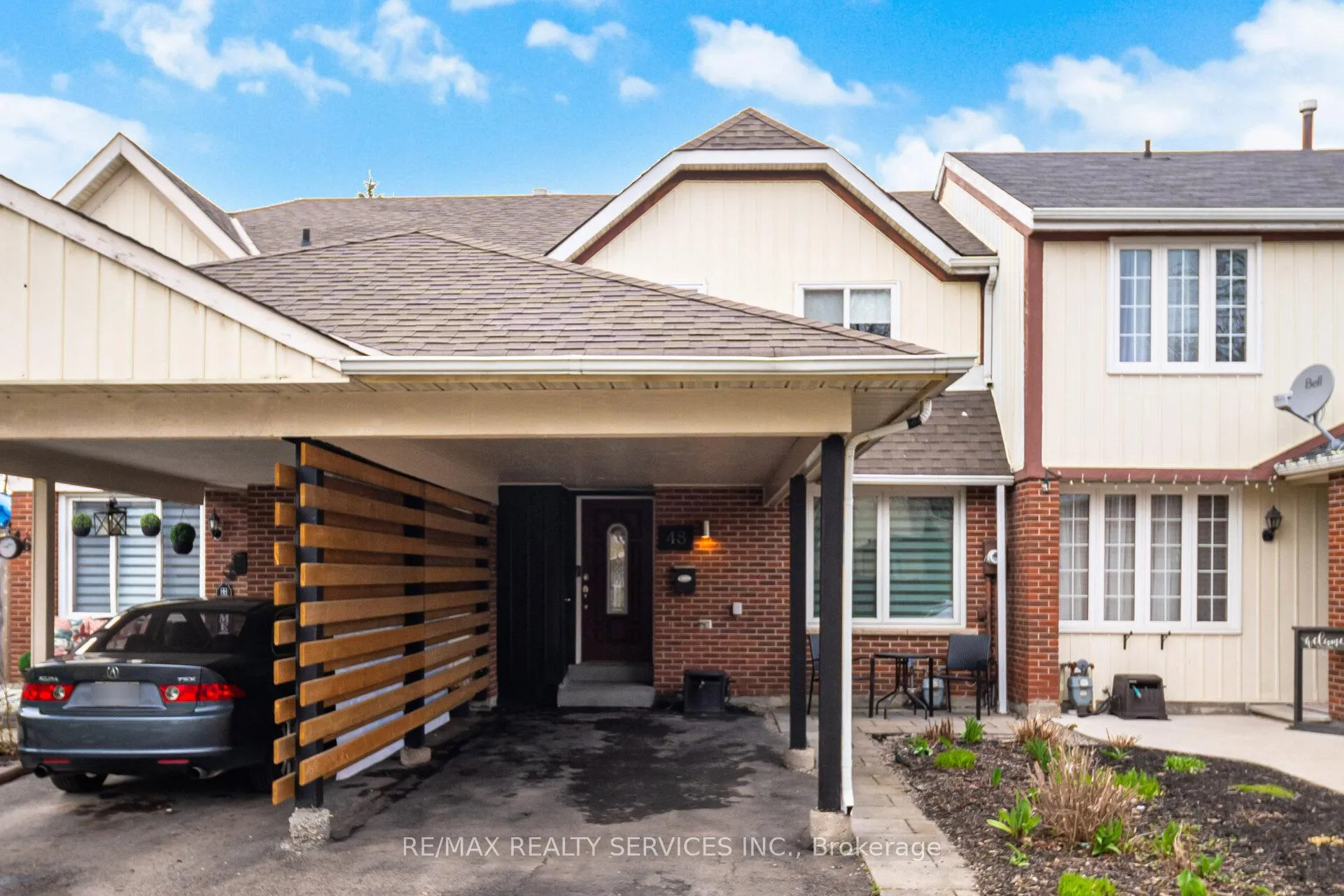 Photo 1 of 48 Terryhill Square, Brampton, Heart Lake East — HOMEH