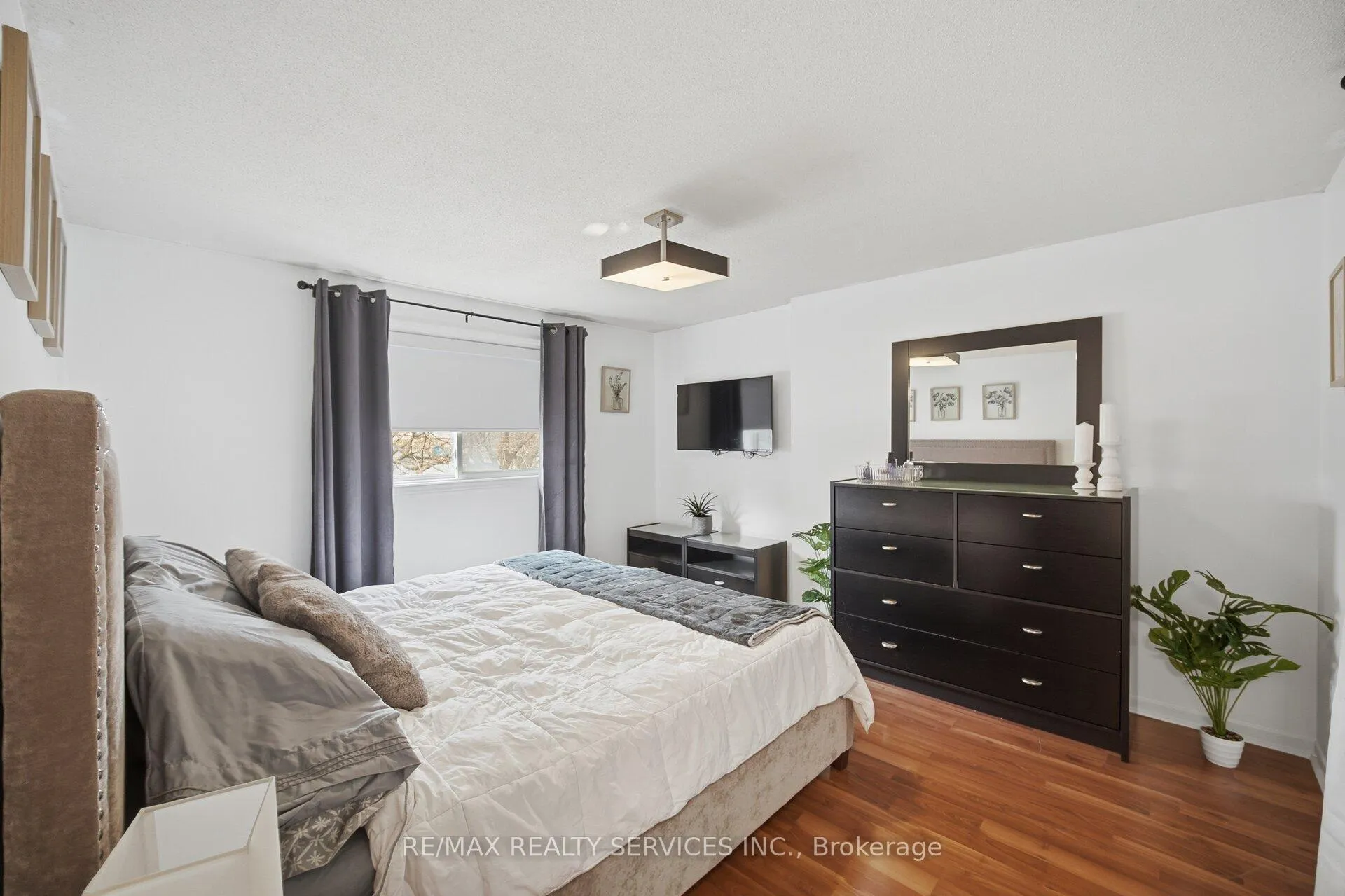 Photo 23 of 48 Terryhill Square, Brampton, Heart Lake East — HOMEH