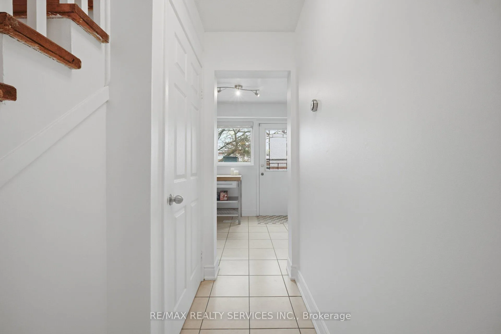 Photo 30 of 48 Terryhill Square, Brampton, Heart Lake East — HOMEH