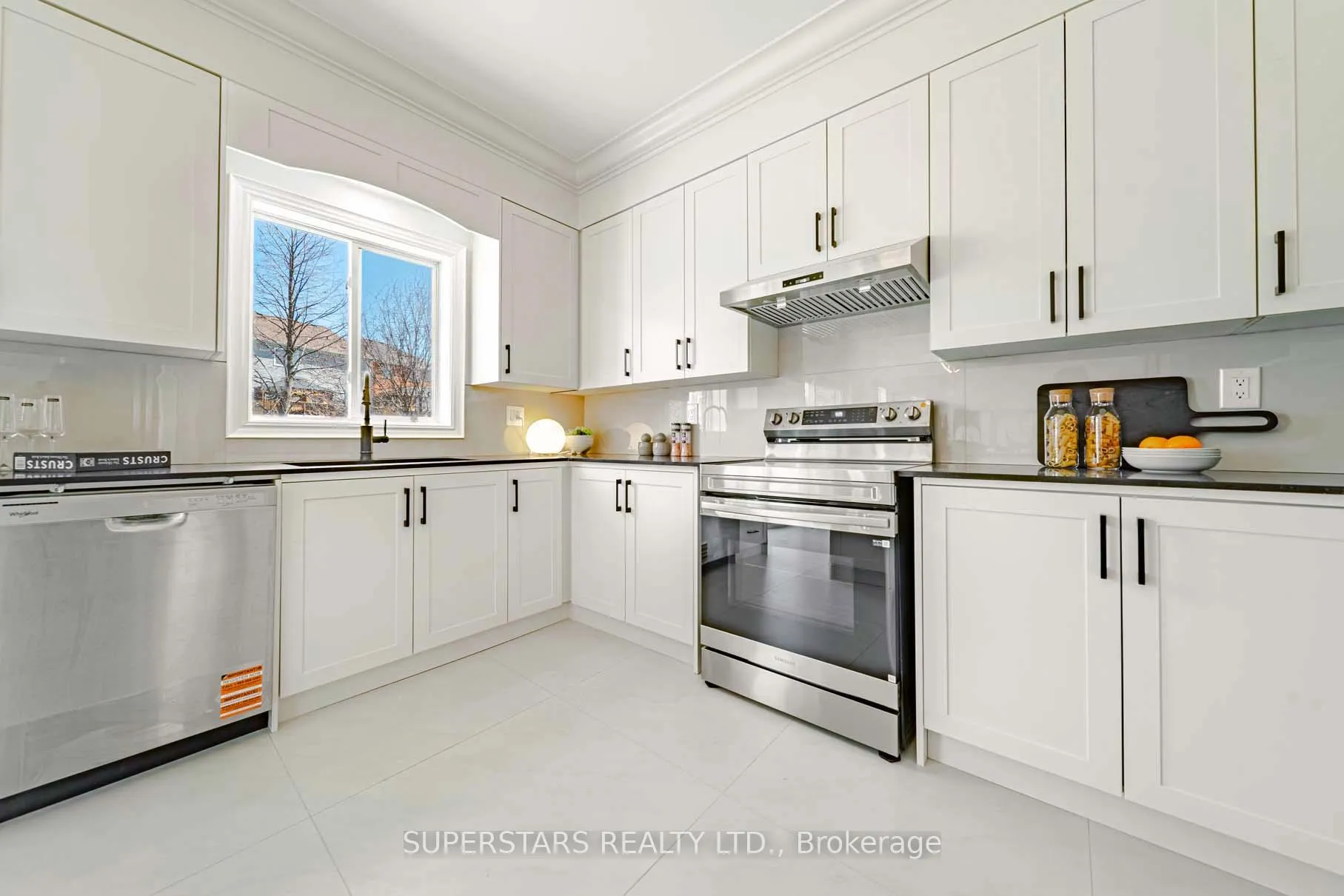 Photo 13 of 1649 Ballantrae Drive, Oshawa, Taunton — HOMEH