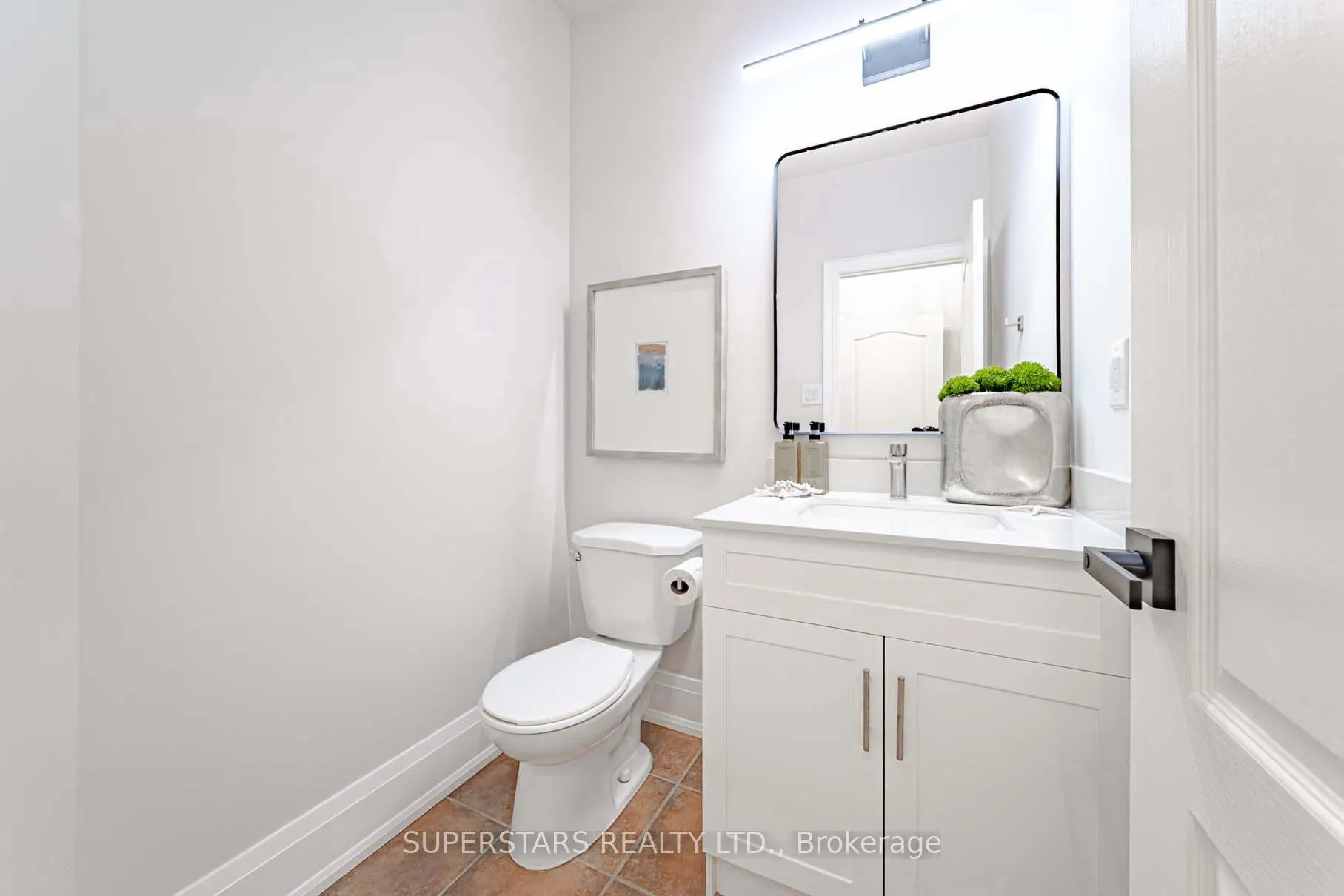 Photo 20 of 1649 Ballantrae Drive, Oshawa, Taunton — HOMEH